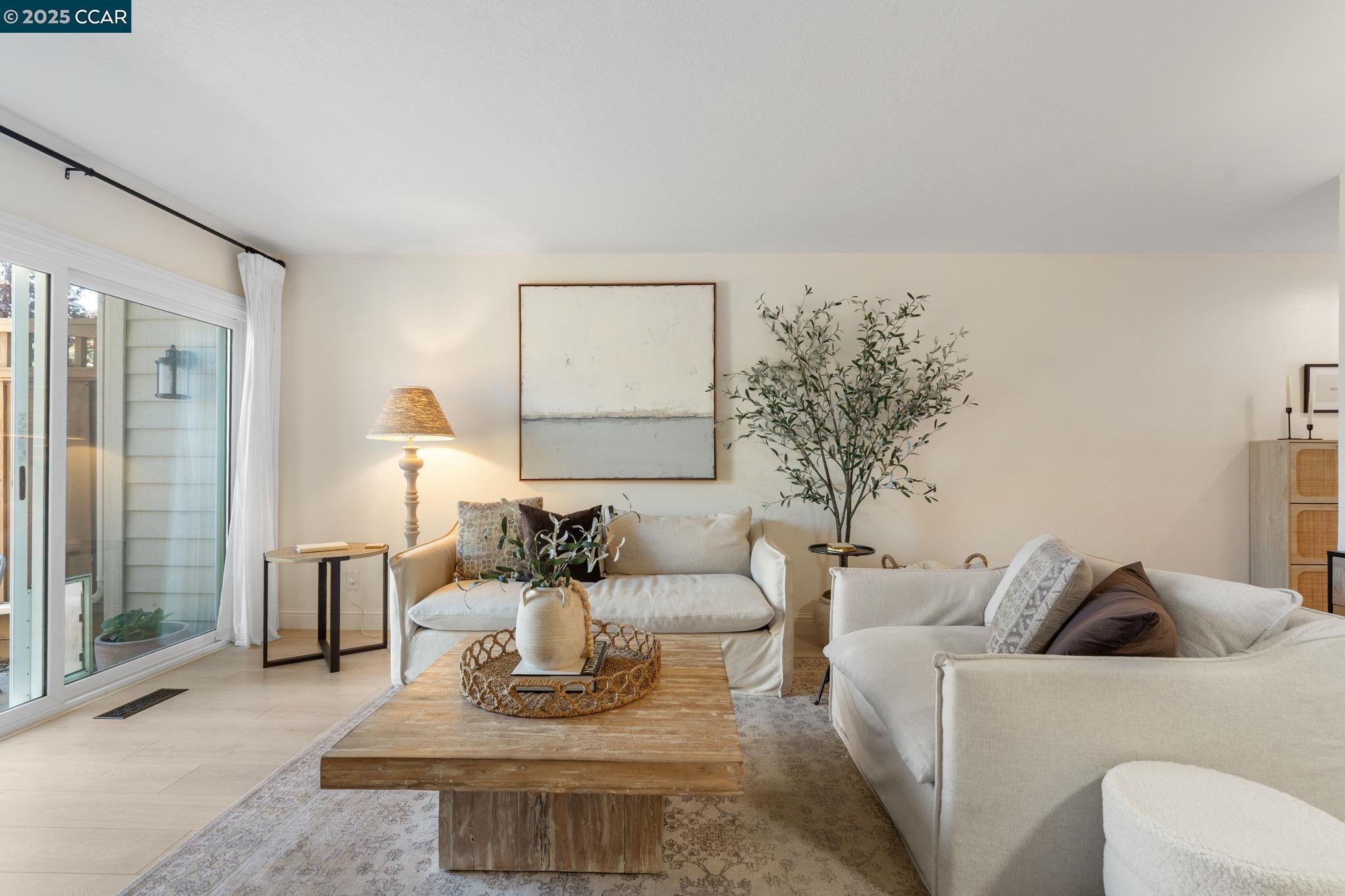 Detail Gallery Image 9 of 49 For 6625 Pioneer Ln, Dublin,  CA 94568 - 2 Beds | 2/1 Baths