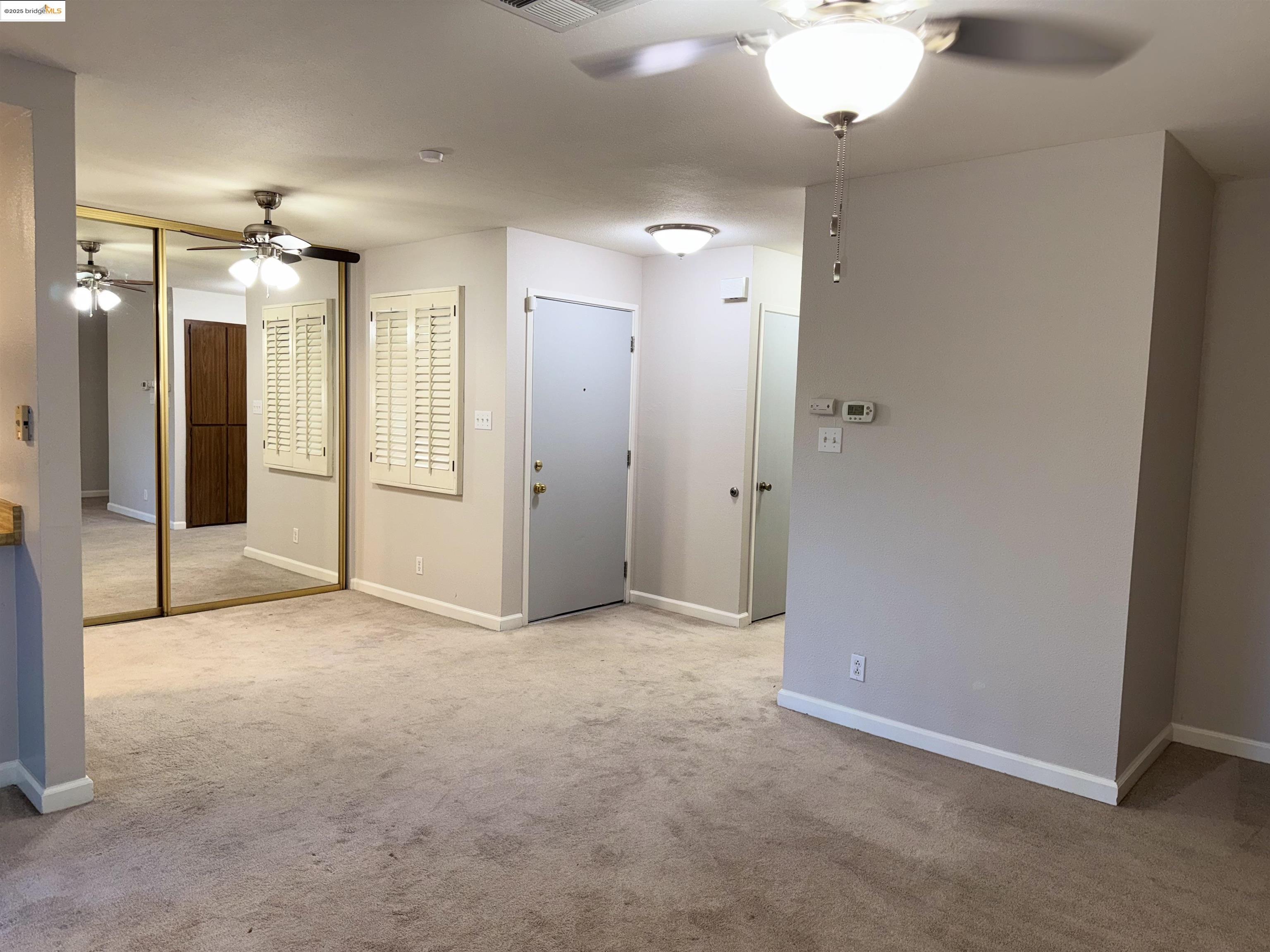 Detail Gallery Image 3 of 26 For 2416 Shadow Ln #74,  Antioch,  CA 94509 - 1 Beds | 1 Baths
