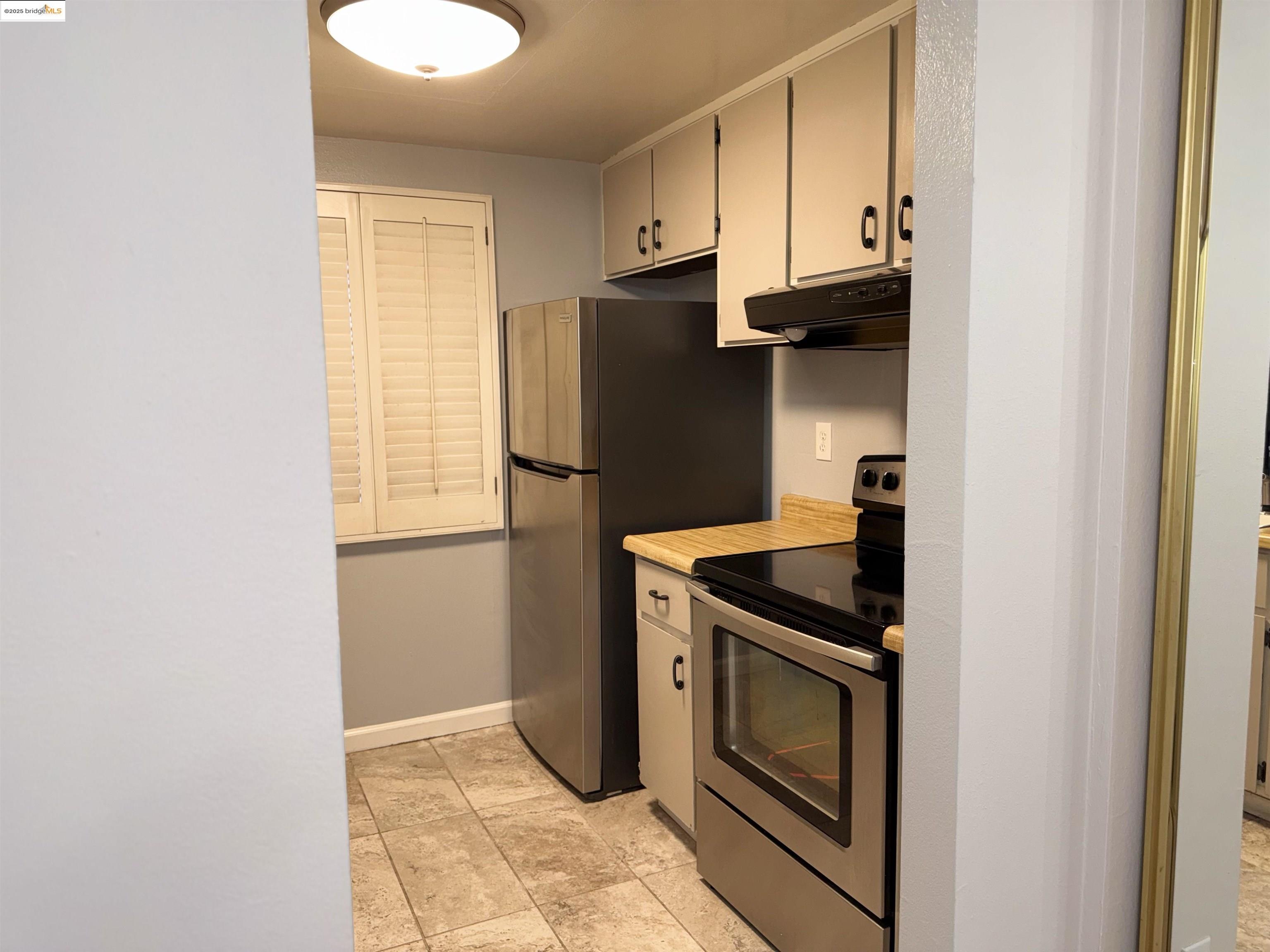 Detail Gallery Image 9 of 26 For 2416 Shadow Ln #74,  Antioch,  CA 94509 - 1 Beds | 1 Baths