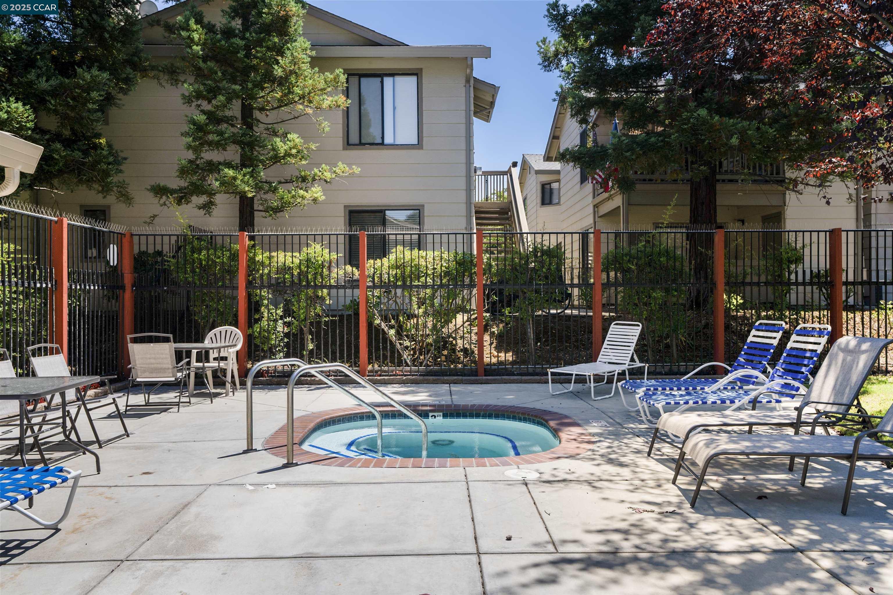 Detail Gallery Image 35 of 44 For 802 Dover, Hercules,  CA 94547 - 2 Beds | 1 Baths