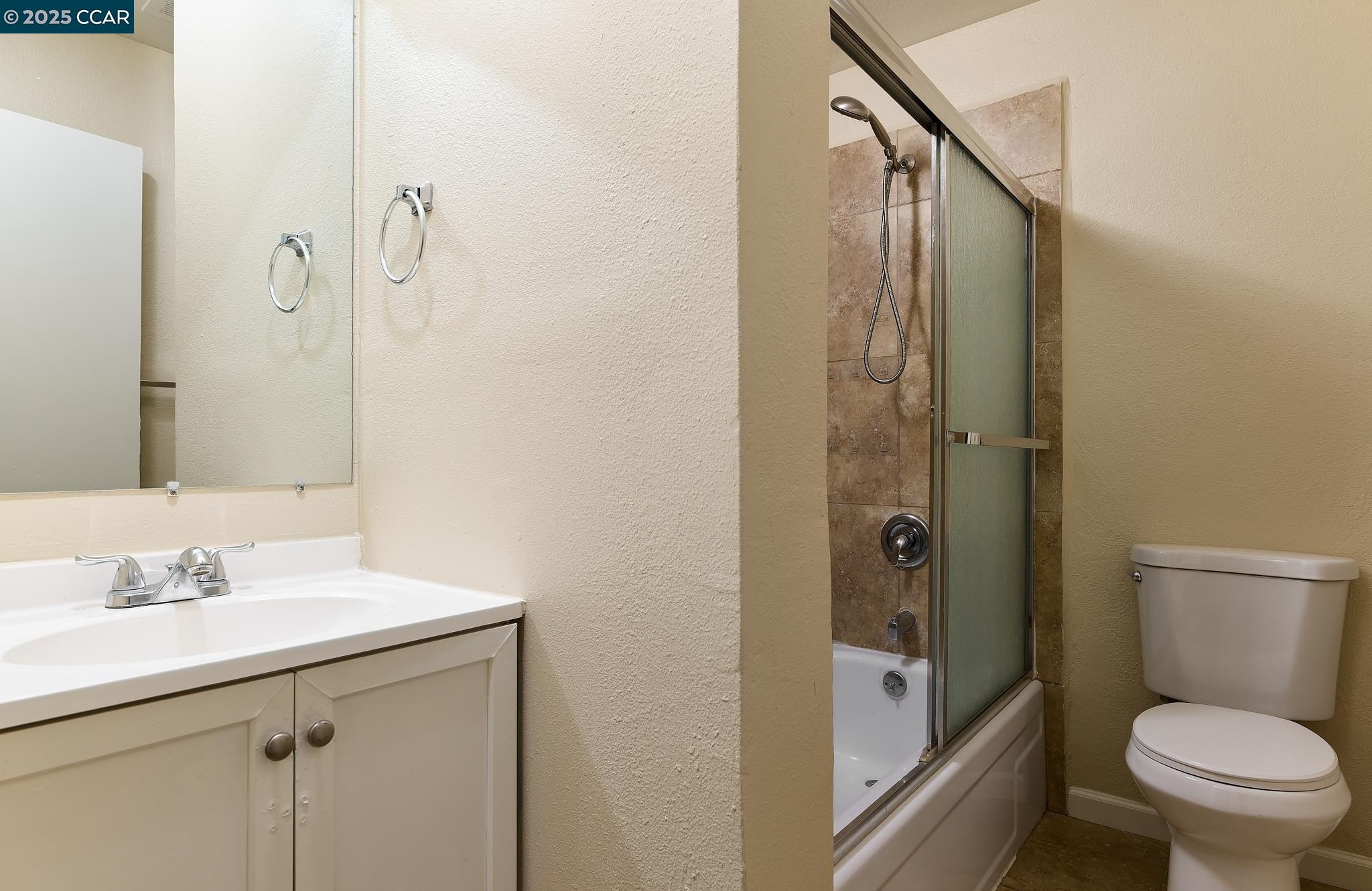Detail Gallery Image 14 of 22 For 1239 Mallard Ct, Fairfield,  CA 94533 - 4 Beds | 2 Baths