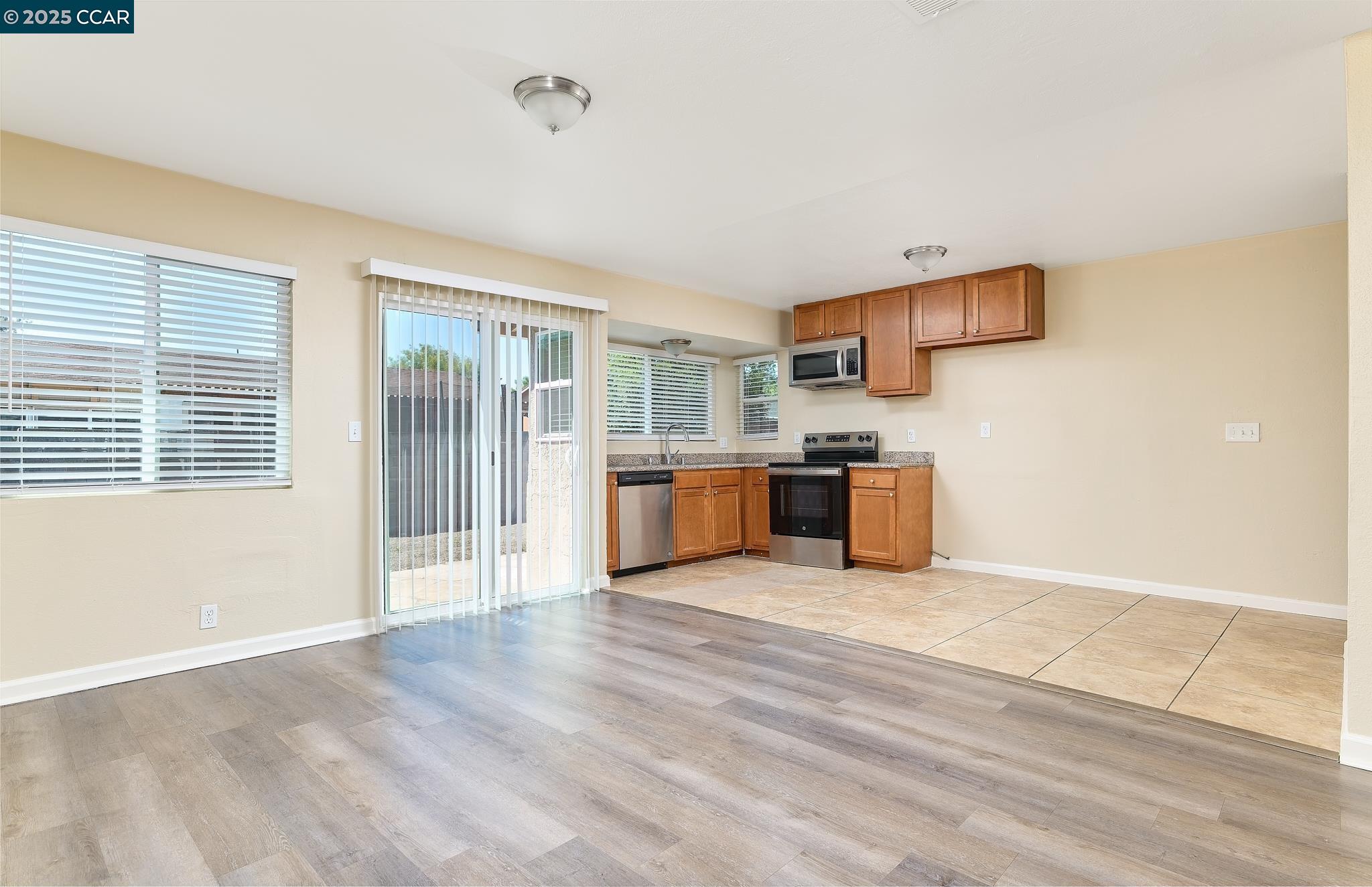 Detail Gallery Image 6 of 22 For 1239 Mallard Ct, Fairfield,  CA 94533 - 4 Beds | 2 Baths