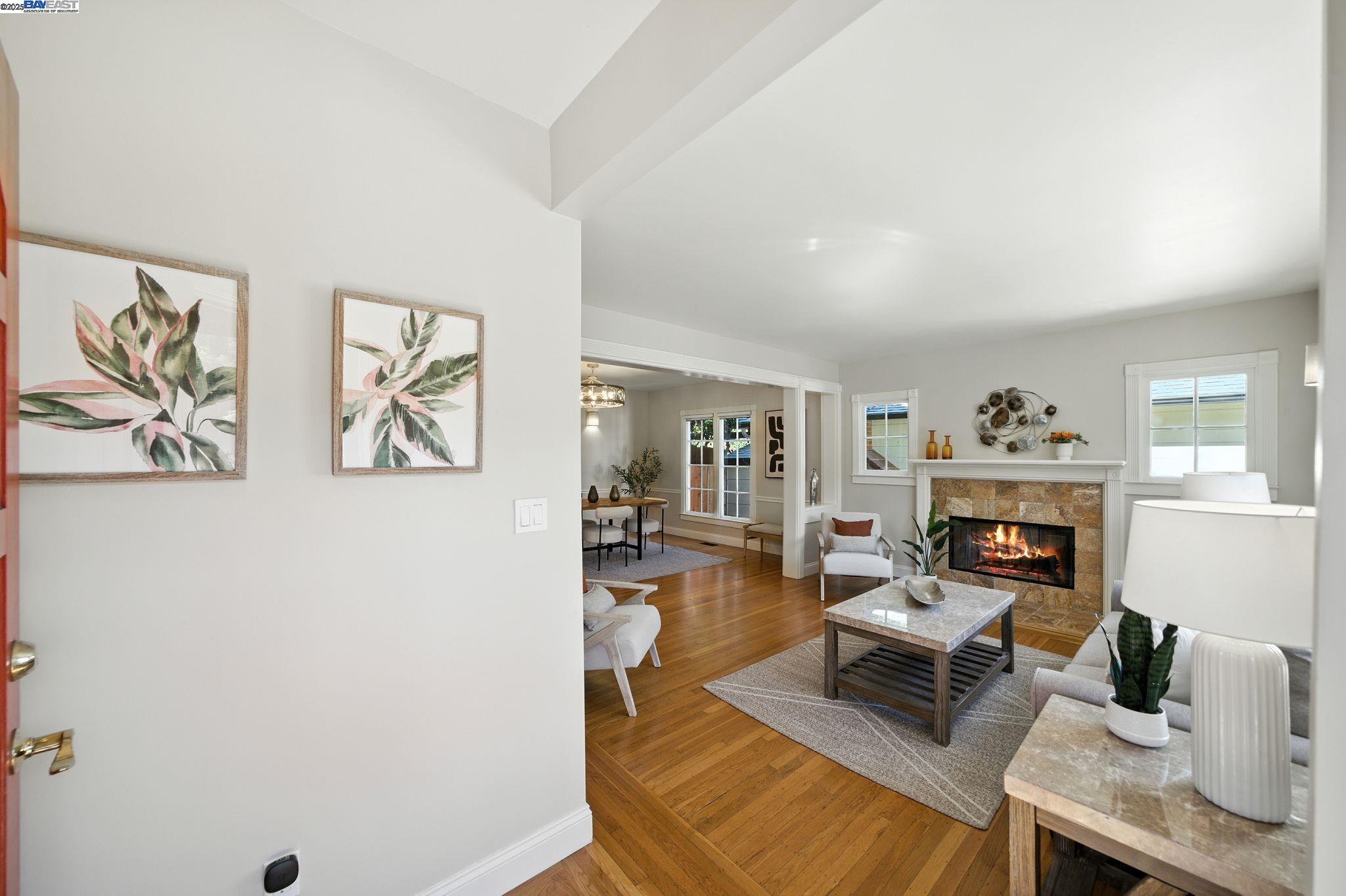 Detail Gallery Image 2 of 39 For 3357 Jordan Rd, Oakland,  CA 94602 - 3 Beds | 2 Baths