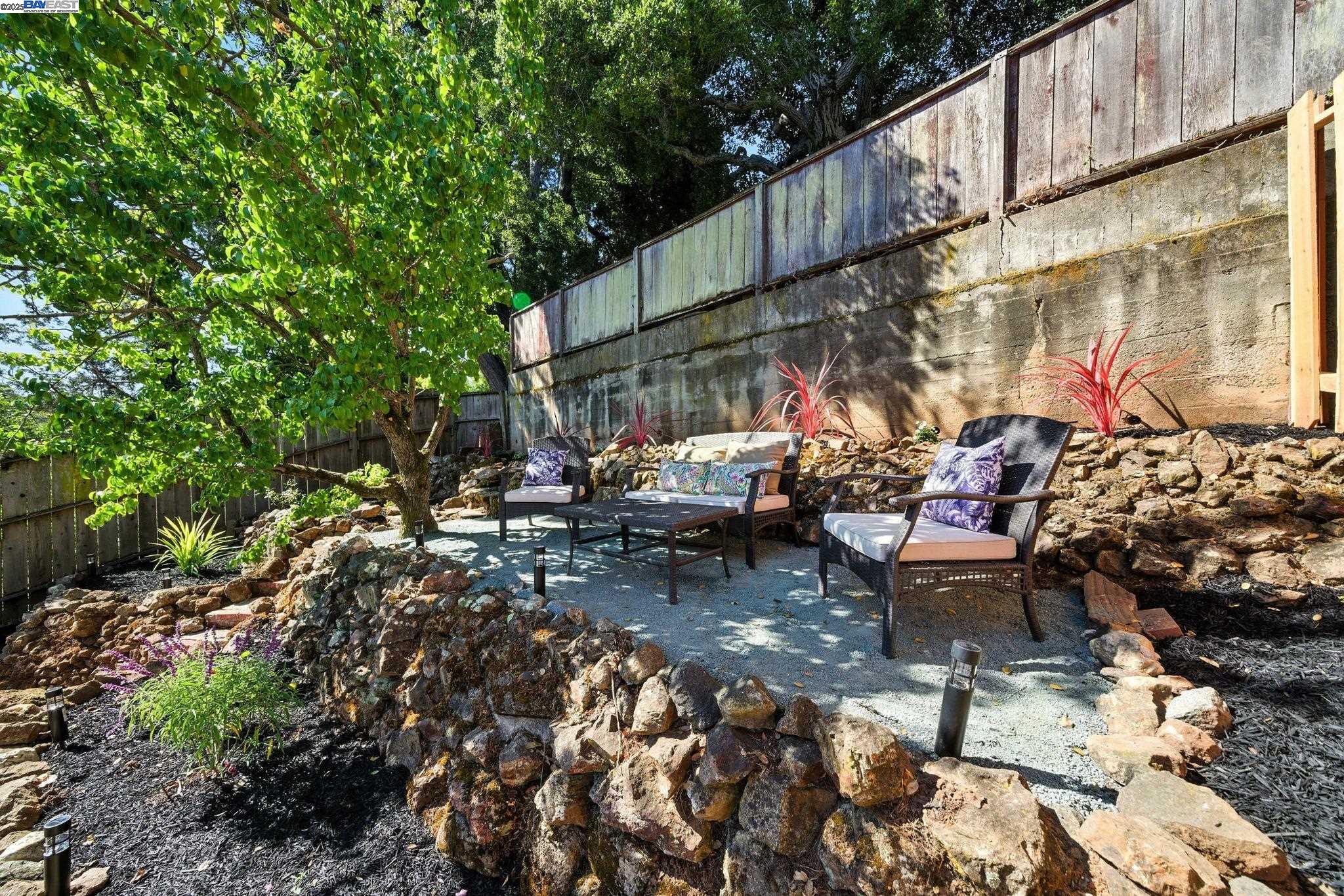 Detail Gallery Image 37 of 39 For 3357 Jordan Rd, Oakland,  CA 94602 - 3 Beds | 2 Baths