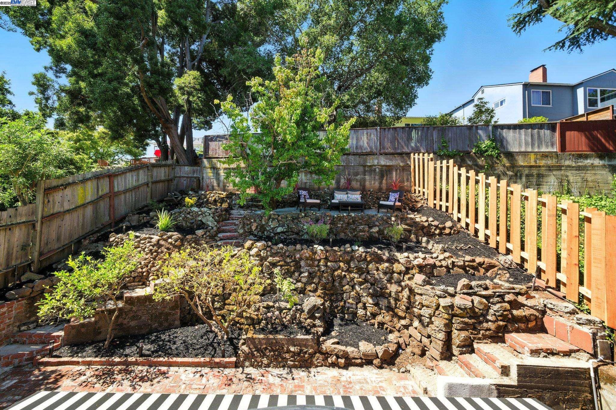 Detail Gallery Image 39 of 39 For 3357 Jordan Rd, Oakland,  CA 94602 - 3 Beds | 2 Baths