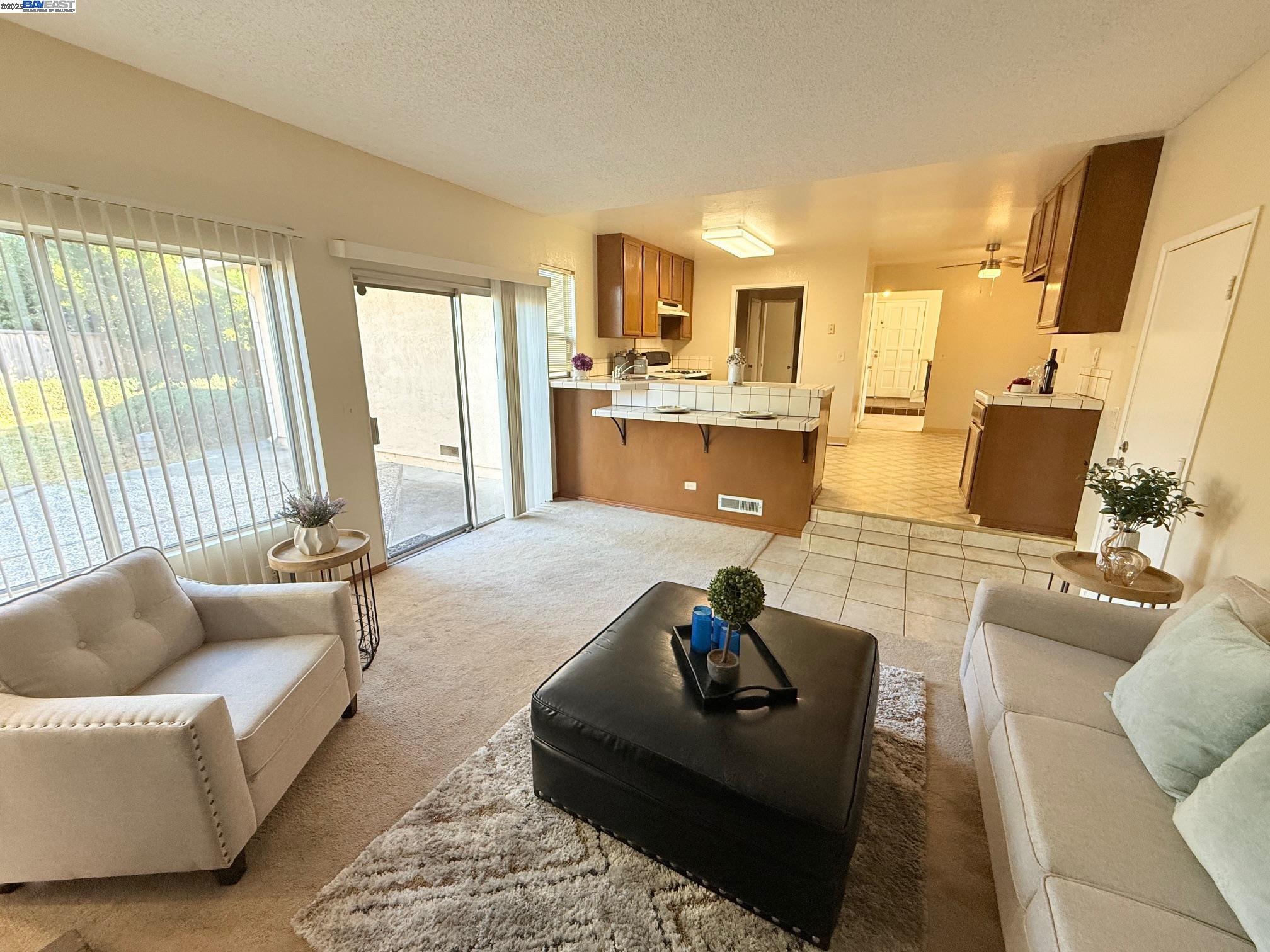 Detail Gallery Image 5 of 23 For 3665 Warwick Rd, Fremont,  CA 94555 - 3 Beds | 2 Baths