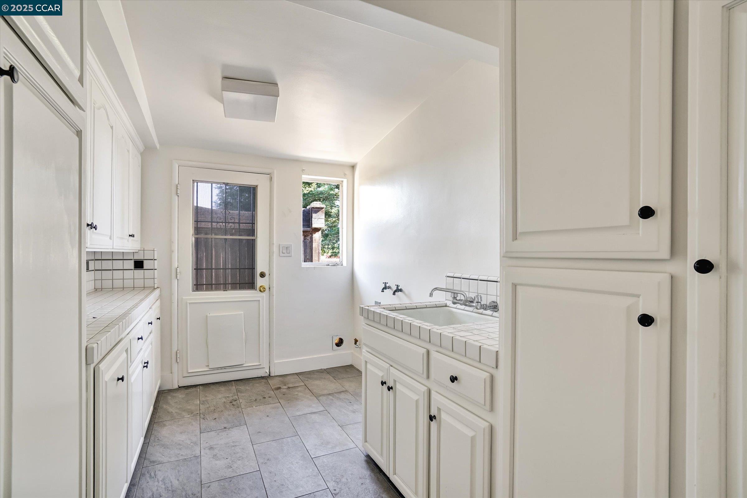 Detail Gallery Image 14 of 38 For Beede Way, Antioch,  CA 94509 - 2 Beds | 2/1 Baths