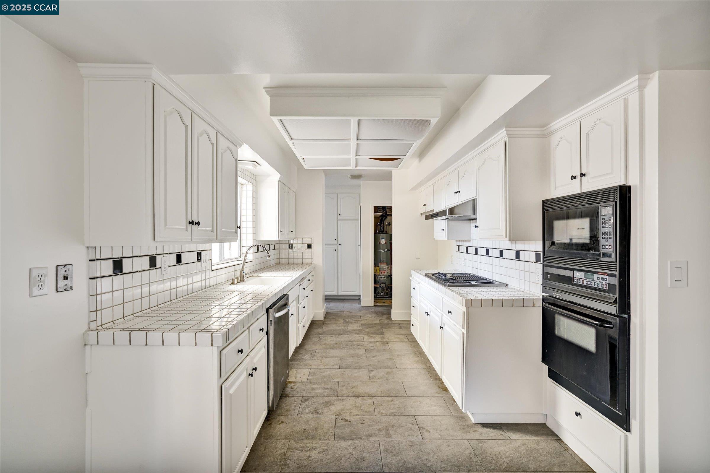 Detail Gallery Image 18 of 38 For Beede Way, Antioch,  CA 94509 - 2 Beds | 2/1 Baths