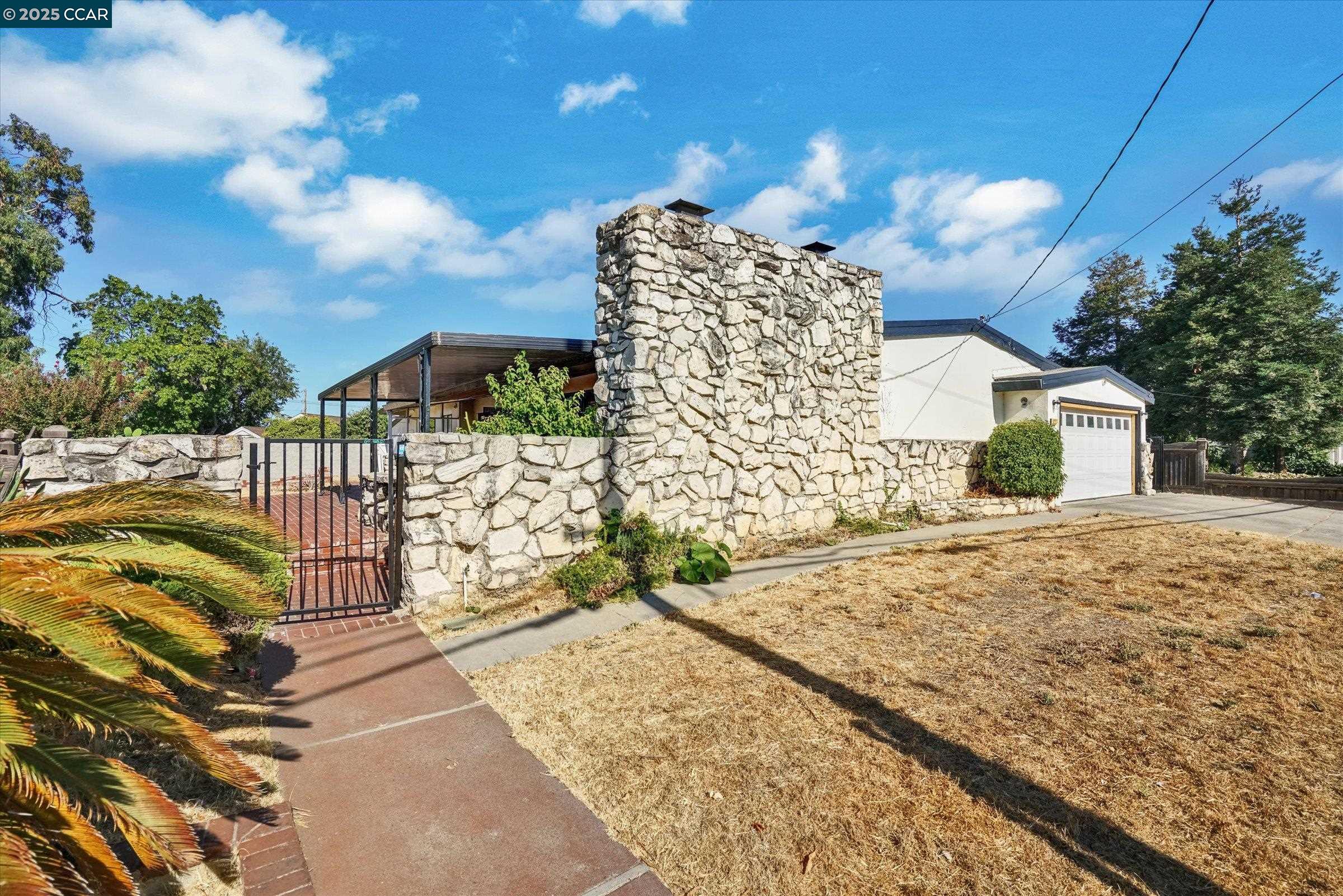 Detail Gallery Image 4 of 38 For Beede Way, Antioch,  CA 94509 - 2 Beds | 2/1 Baths