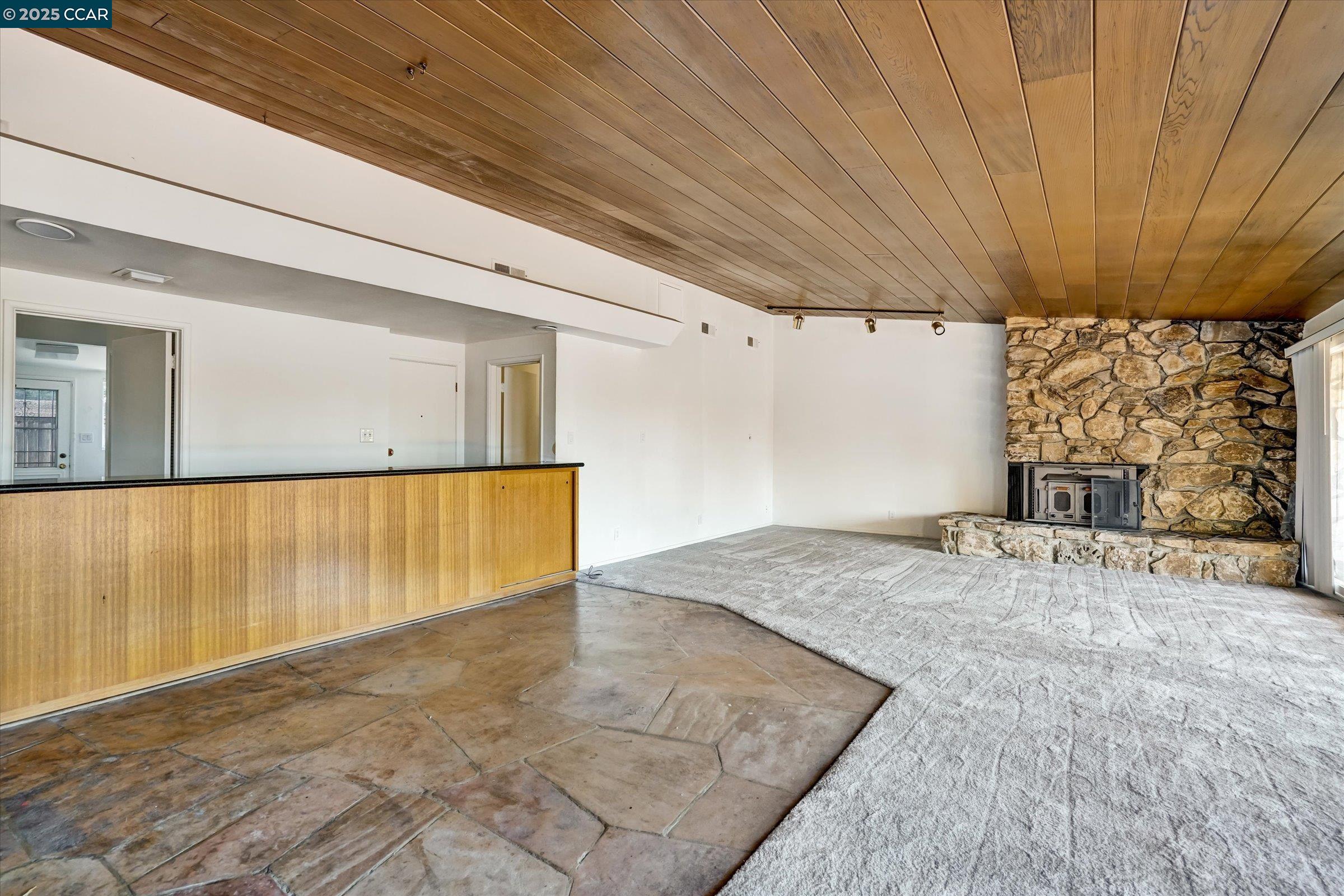 Detail Gallery Image 6 of 38 For Beede Way, Antioch,  CA 94509 - 2 Beds | 2/1 Baths