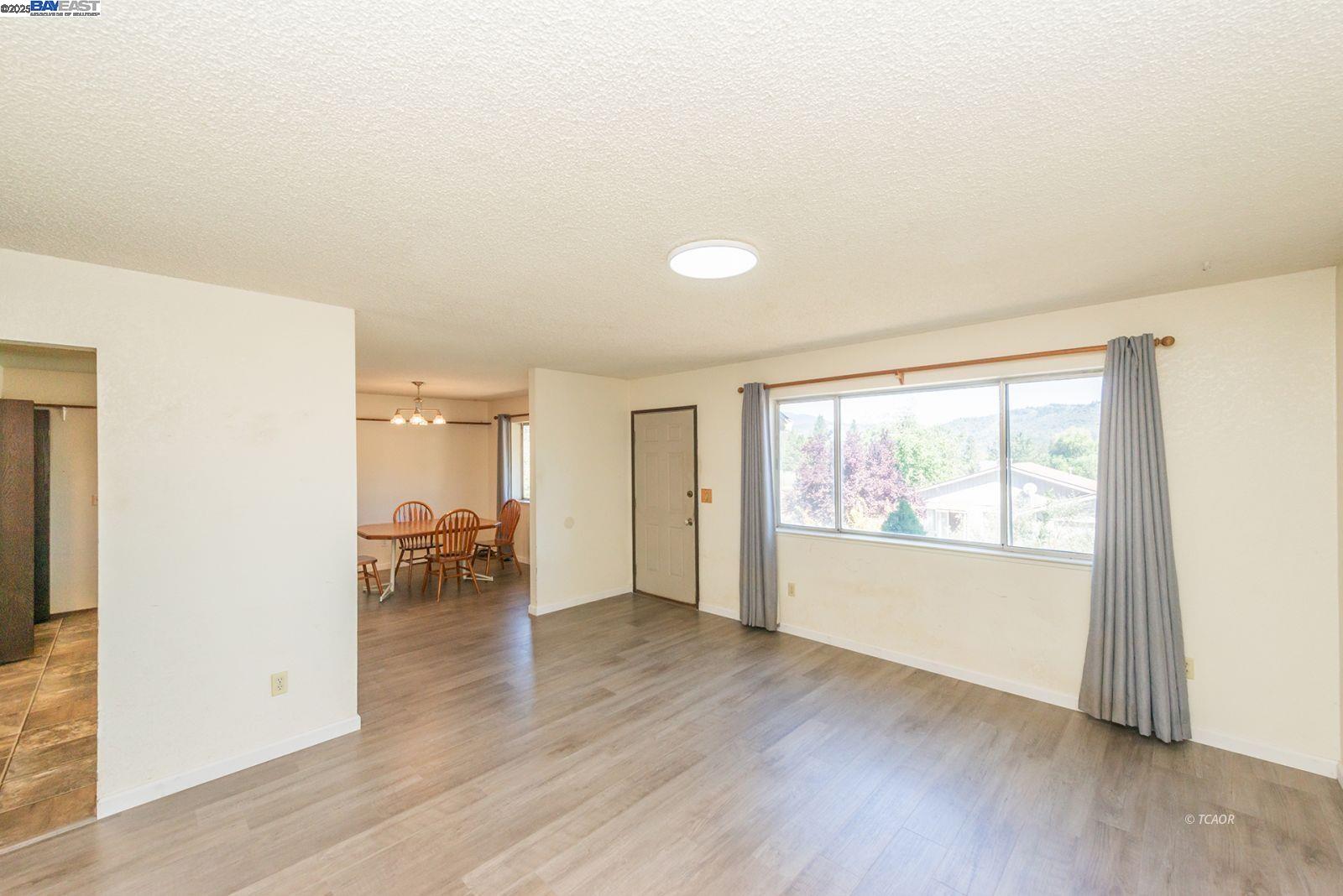 Detail Gallery Image 9 of 38 For 10 Second Ave, Lewiston,  CA 96052 - 3 Beds | 2/1 Baths