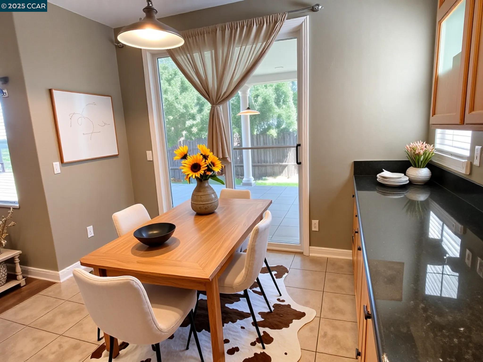 Detail Gallery Image 4 of 17 For 769 Crocket Ct, Brentwood,  CA 94513 - 4 Beds | 2/1 Baths