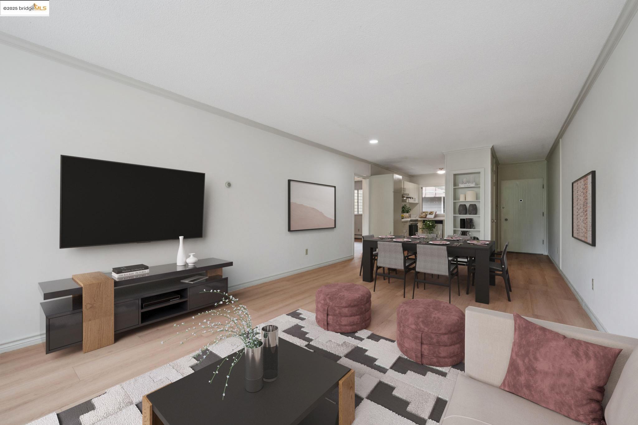 Detail Gallery Image 3 of 17 For 2601 College Ave #205,  Berkeley,  CA 94704 - 2 Beds | 1 Baths