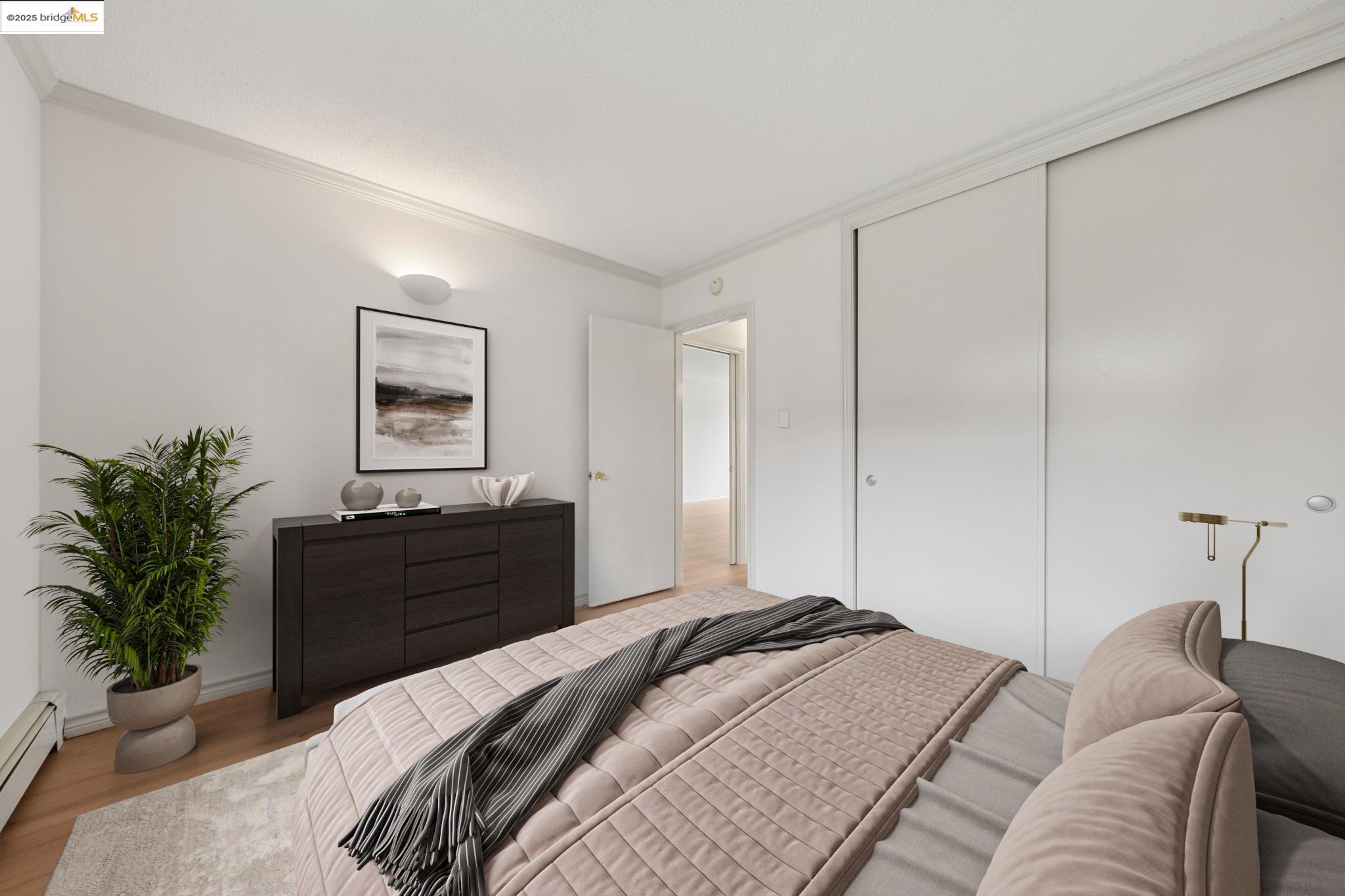 Detail Gallery Image 9 of 17 For 2601 College Ave #205,  Berkeley,  CA 94704 - 2 Beds | 1 Baths