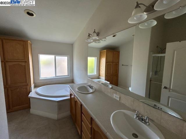 Detail Gallery Image 16 of 34 For 27949 Pueblo Serena #78,  Hayward,  CA 94545 - 3 Beds | 2 Baths