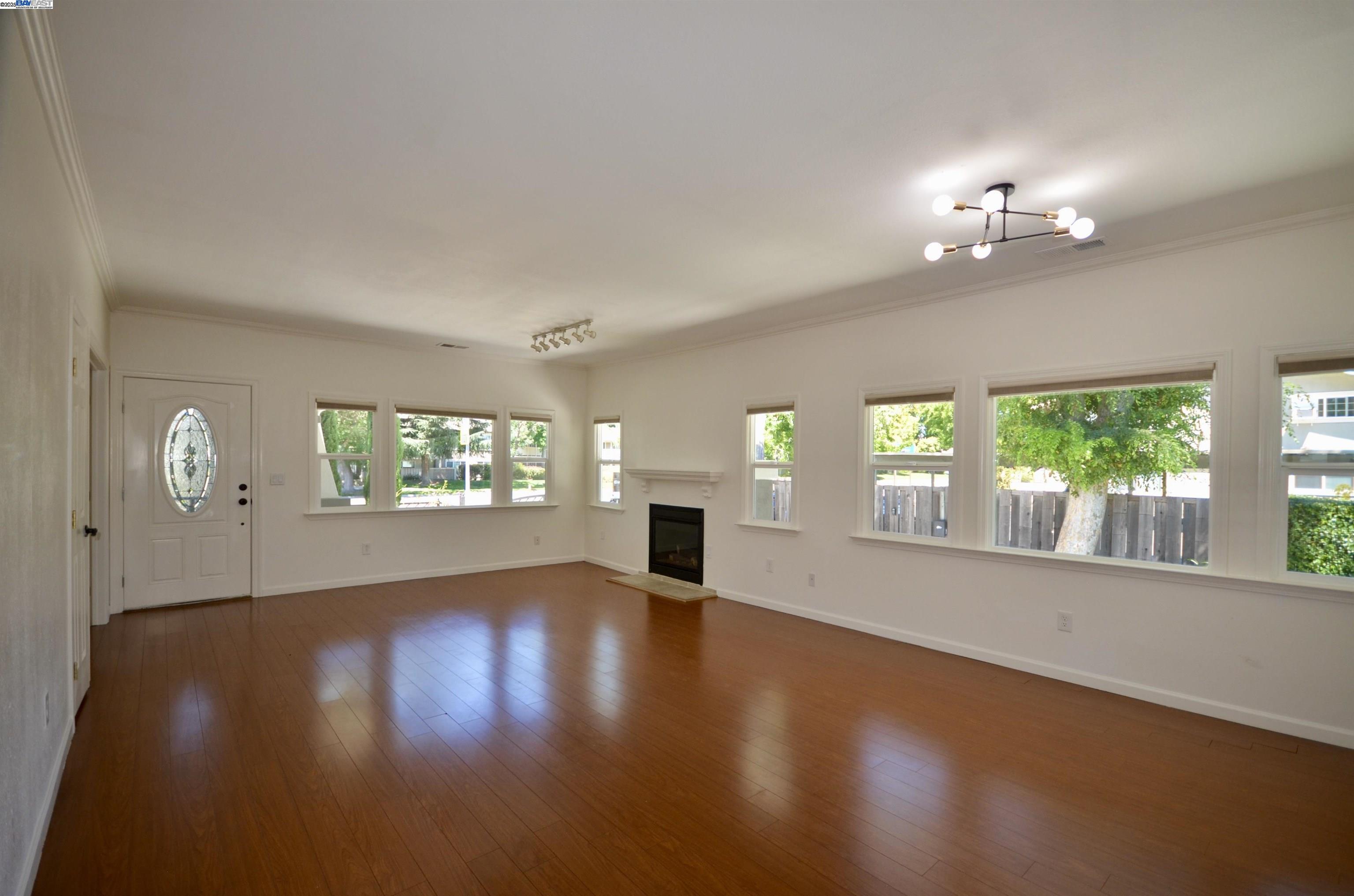 Detail Gallery Image 16 of 57 For 4544 Thornton Ave, Fremont,  CA 94536 - 5 Beds | 4 Baths