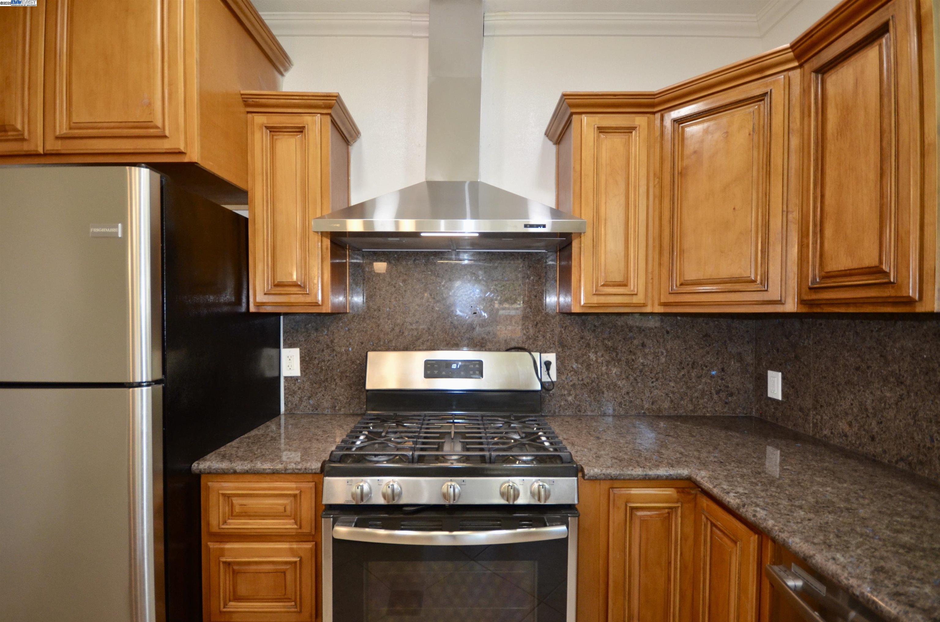 Detail Gallery Image 23 of 60 For 4544 Thornton Ave, Fremont,  CA 94536 - 5 Beds | 4 Baths