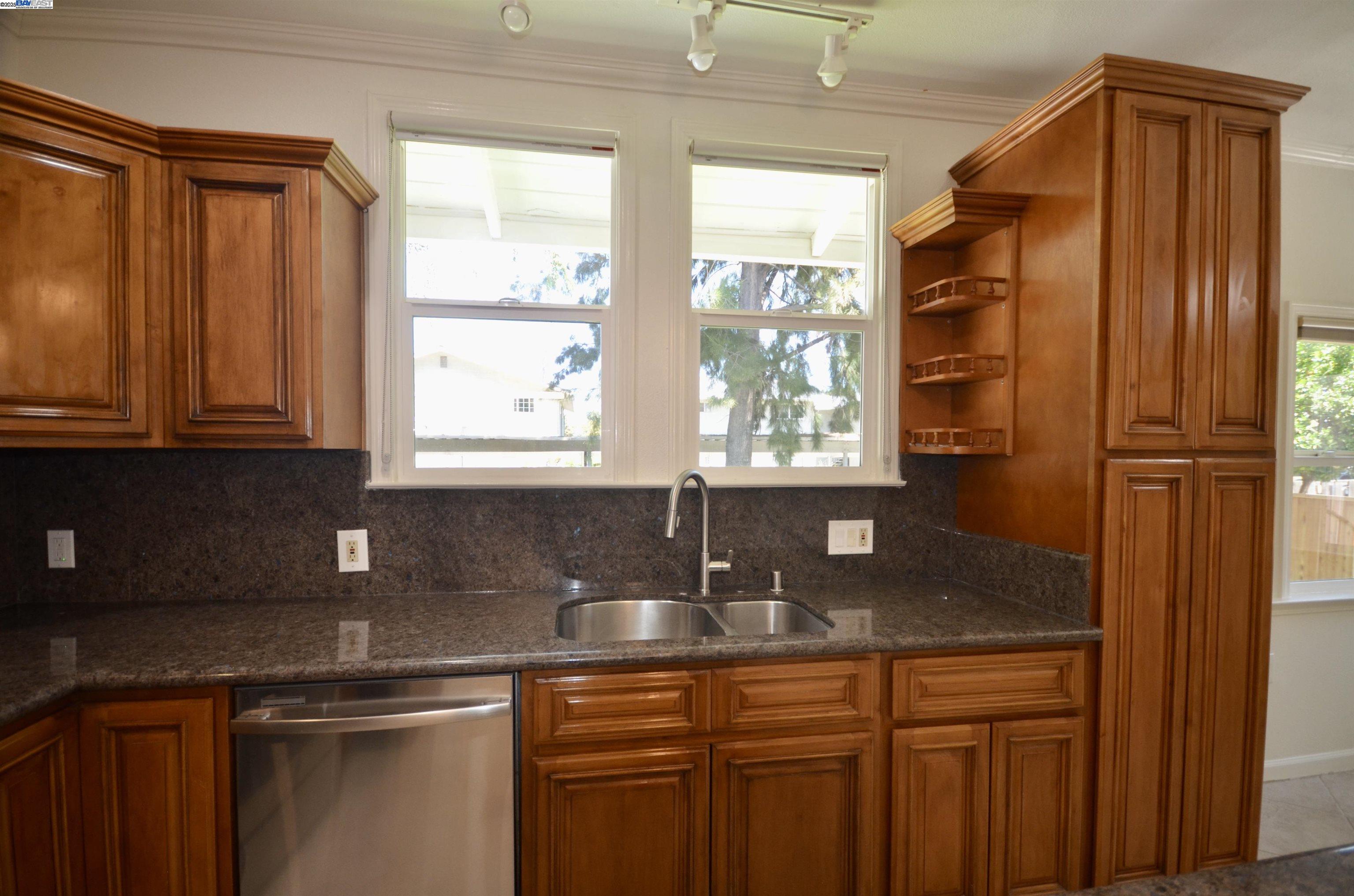 Detail Gallery Image 23 of 57 For 4544 Thornton Ave, Fremont,  CA 94536 - 5 Beds | 4 Baths