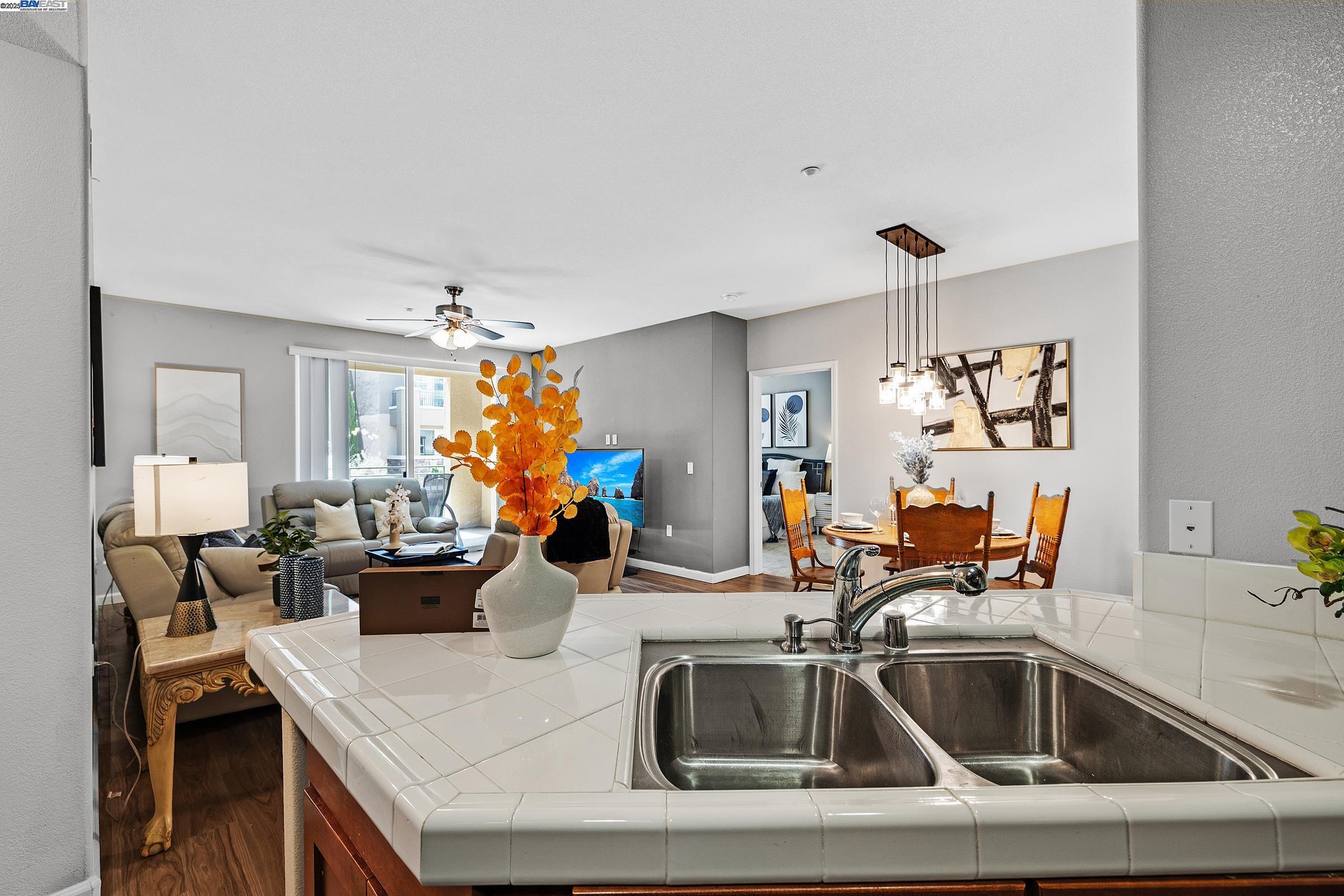 Detail Gallery Image 12 of 35 For 49002 Cinnamon Fern Cmn #311,  Fremont,  CA 94539 - 2 Beds | 2 Baths