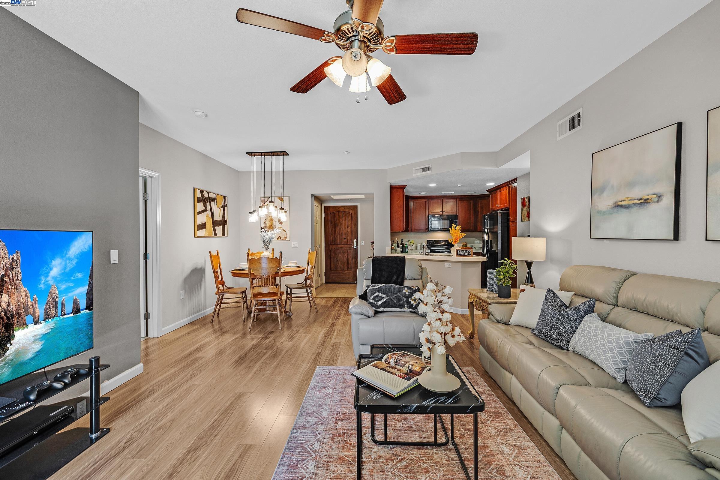 Detail Gallery Image 6 of 35 For 49002 Cinnamon Fern Cmn #311,  Fremont,  CA 94539 - 2 Beds | 2 Baths