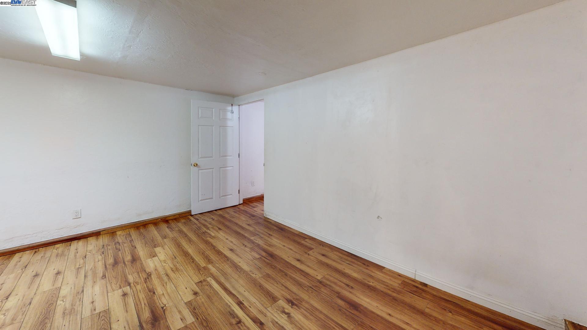 Detail Gallery Image 5 of 13 For 3314 Farnam St, Oakland,  CA 94601 - – Beds | – Baths