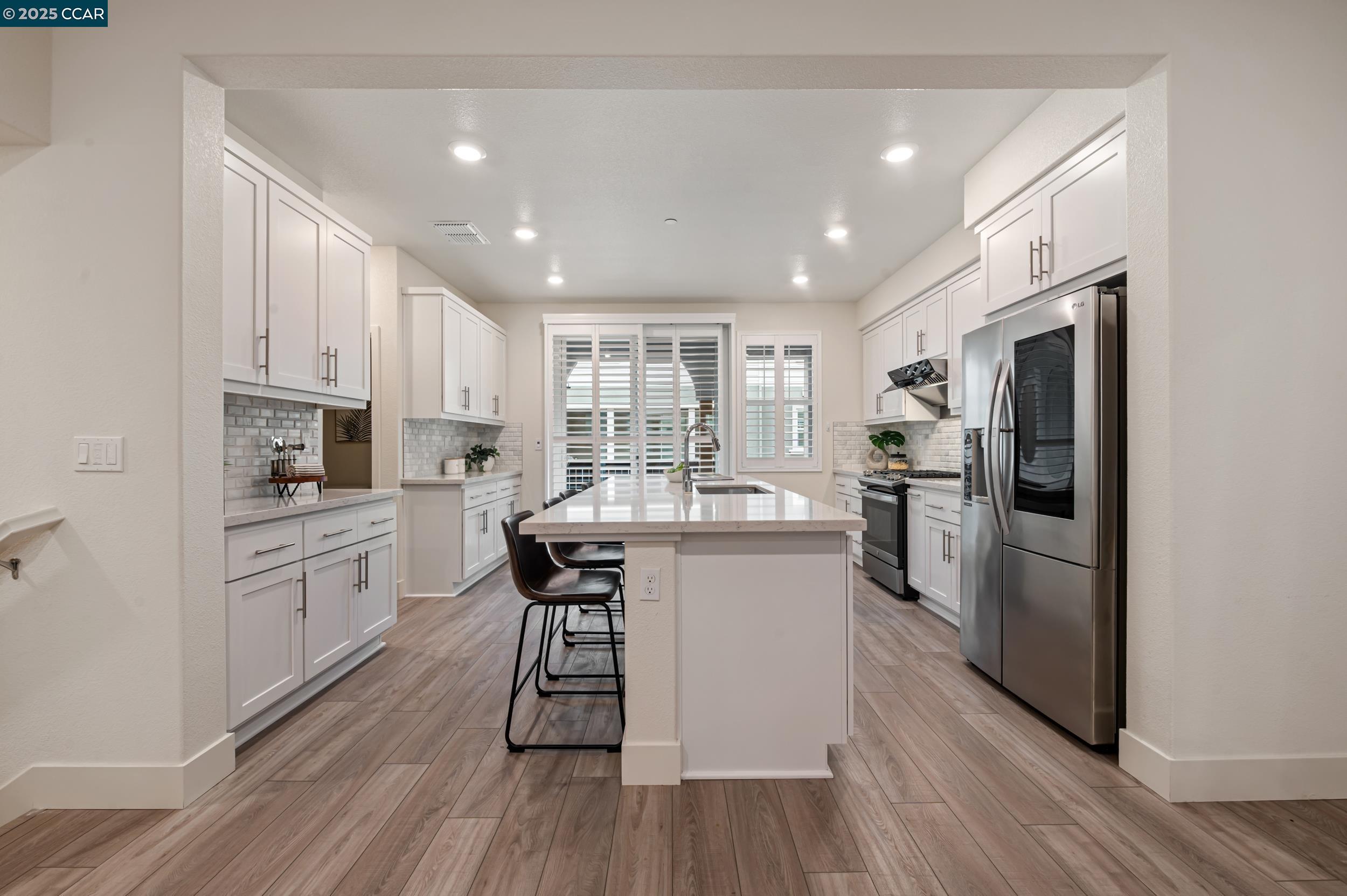 Detail Gallery Image 11 of 35 For 236 Plum Tree Street, Livermore,  CA 94551 - 4 Beds | 3/1 Baths
