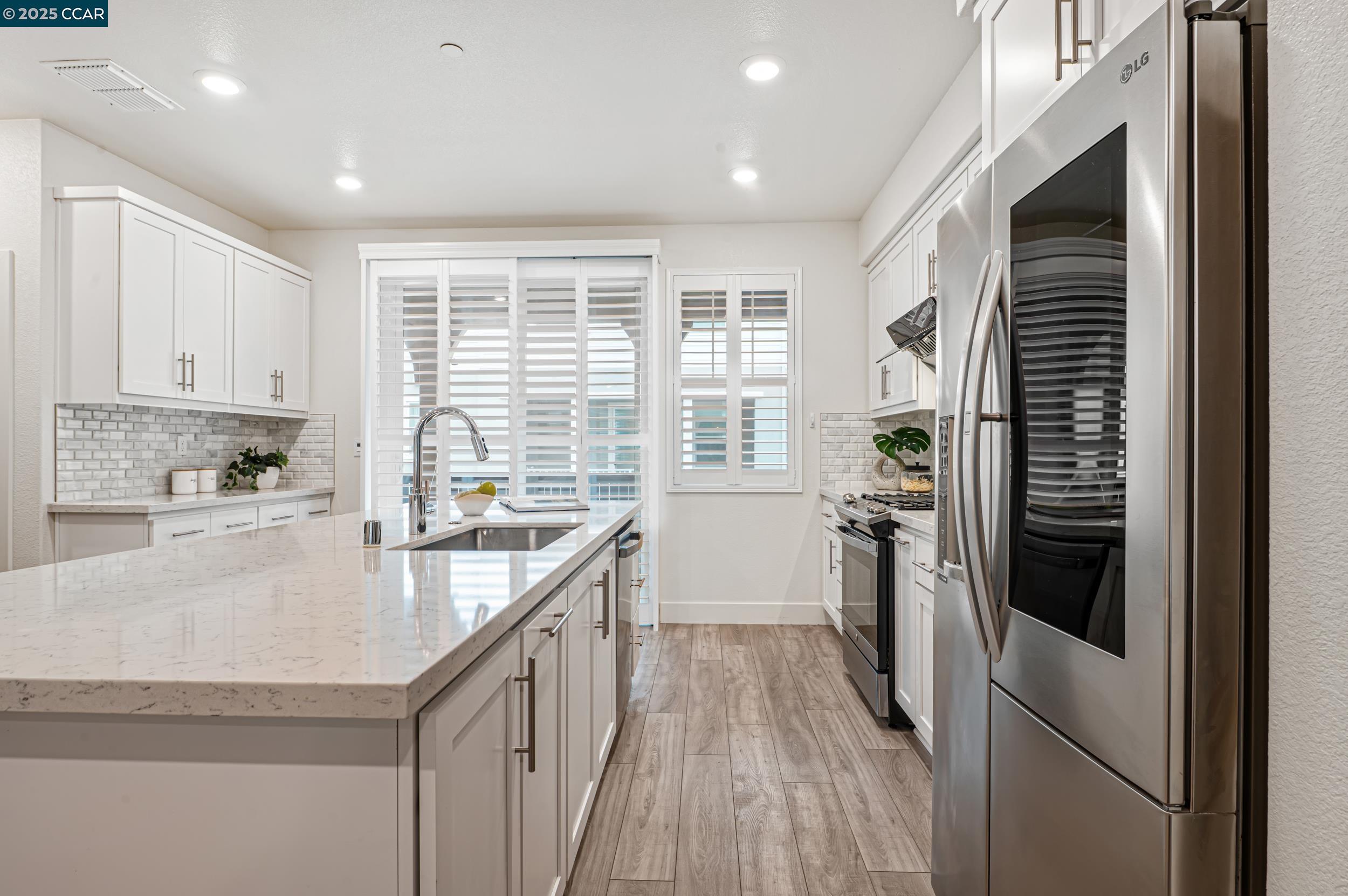 Detail Gallery Image 12 of 35 For 236 Plum Tree Street, Livermore,  CA 94551 - 4 Beds | 3/1 Baths
