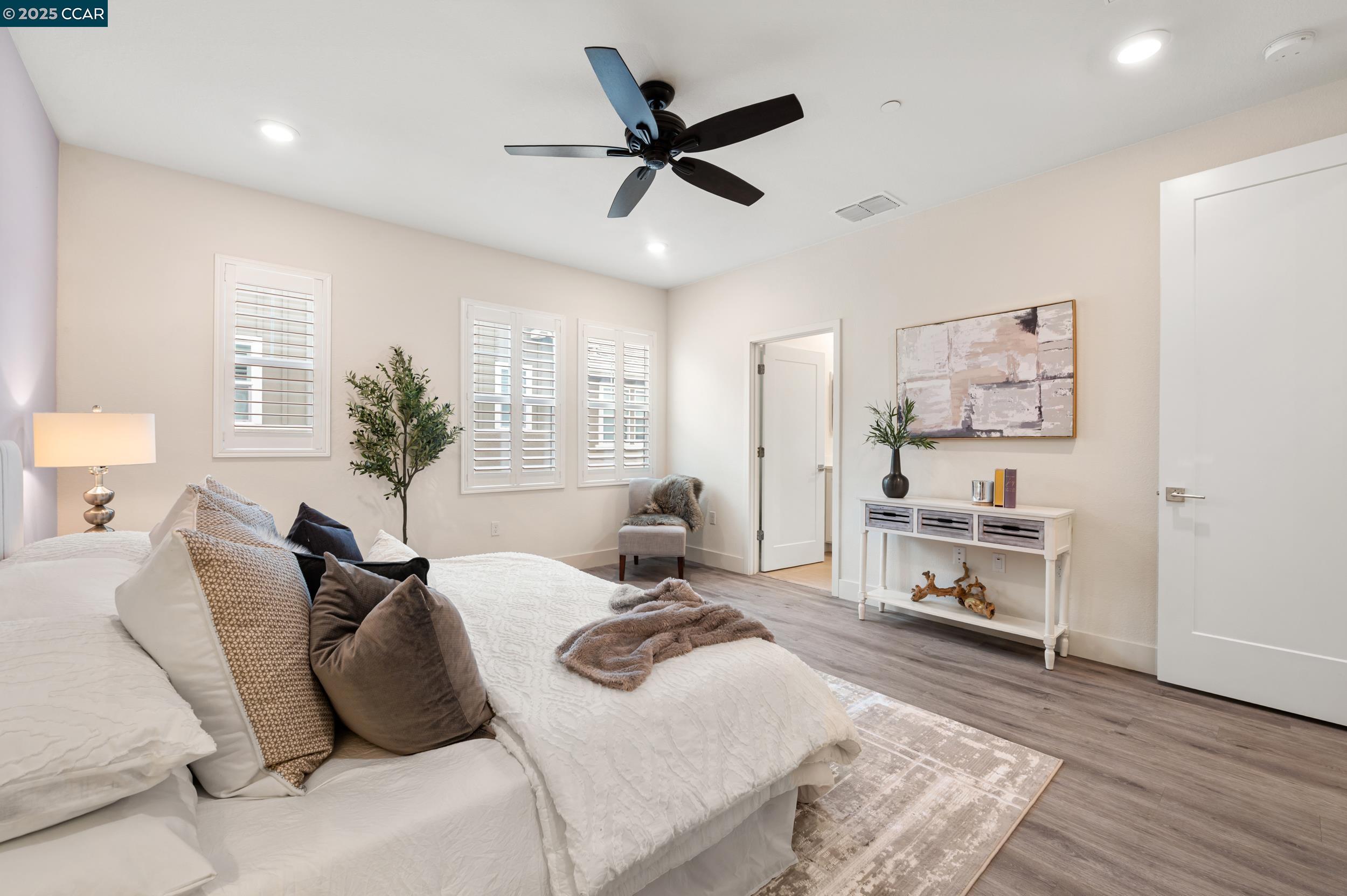 Detail Gallery Image 16 of 35 For 236 Plum Tree Street, Livermore,  CA 94551 - 4 Beds | 3/1 Baths