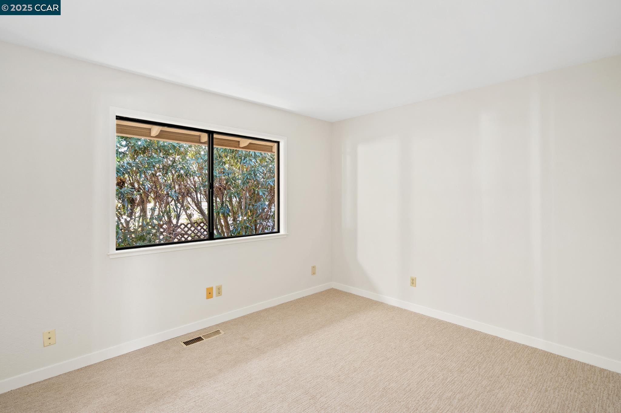 Detail Gallery Image 24 of 35 For 131 Clover Hill Court, Danville,  CA 94526 - 4 Beds | 2/1 Baths