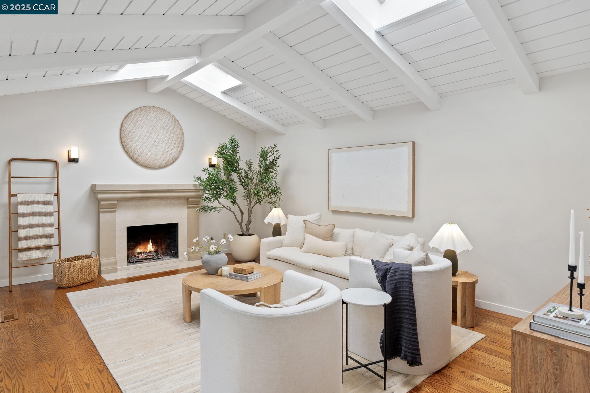 Detail Gallery Image 8 of 35 For 131 Clover Hill Court, Danville,  CA 94526 - 4 Beds | 2/1 Baths