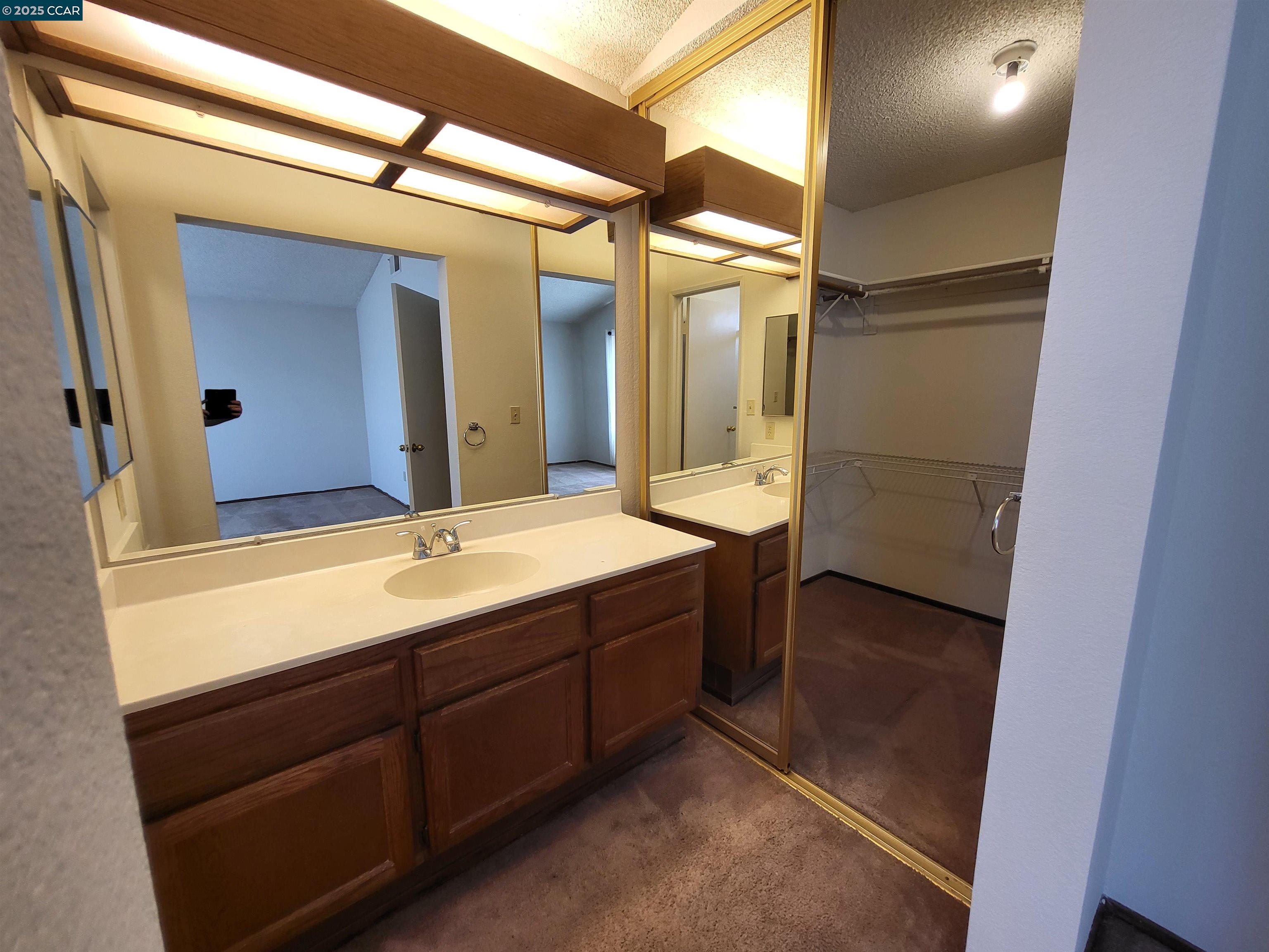 Detail Gallery Image 8 of 19 For 375 Turquoise Dr, Hercules,  CA 94547 - 3 Beds | 2/1 Baths