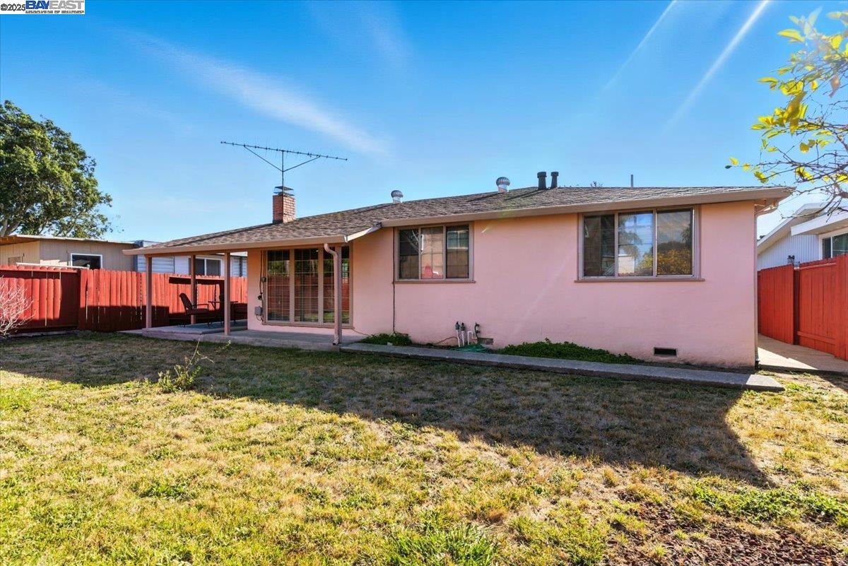 Detail Gallery Image 24 of 30 For 24728 Stone Ct, Hayward,  CA 94545 - 3 Beds | 2 Baths
