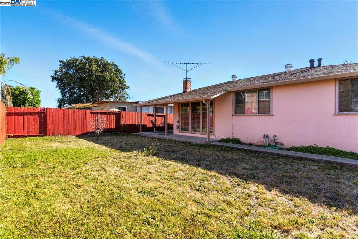 Detail Gallery Image 25 of 30 For 24728 Stone Ct, Hayward,  CA 94545 - 3 Beds | 2 Baths