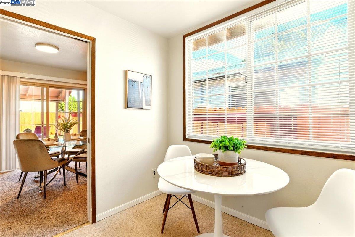 Detail Gallery Image 10 of 30 For 24728 Stone Ct, Hayward,  CA 94545 - 3 Beds | 2 Baths