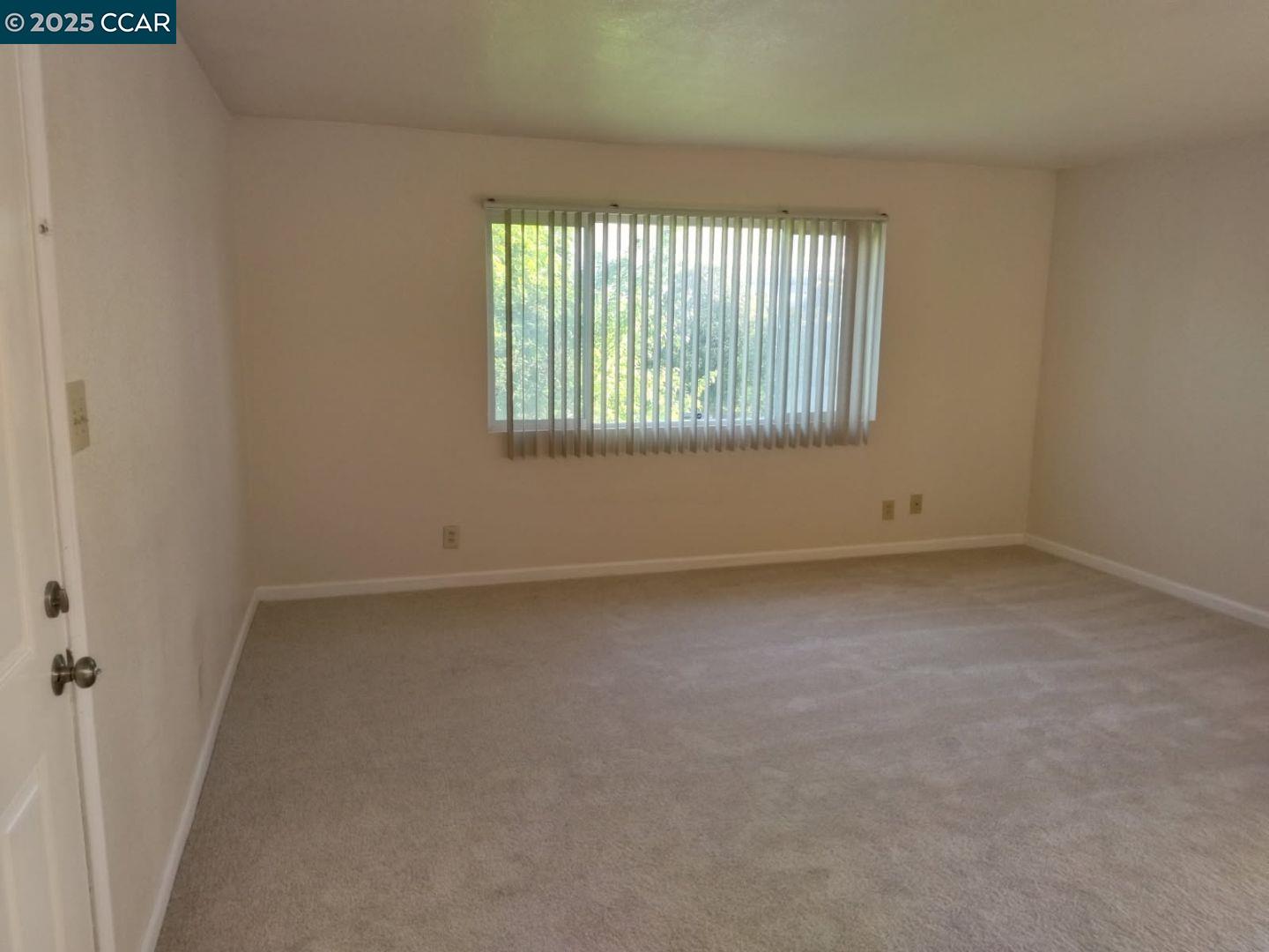 Detail Gallery Image 1 of 6 For 2121 Stanton Ave, San Pablo,  CA 94806 - 2 Beds | 1 Baths