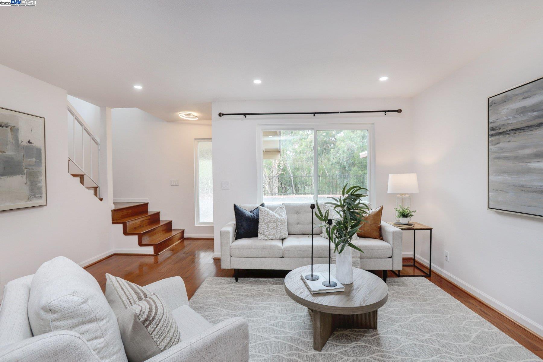 Detail Gallery Image 14 of 38 For 4428 Del Valle Pkwy, Pleasanton,  CA 94566 - 3 Beds | 2/1 Baths