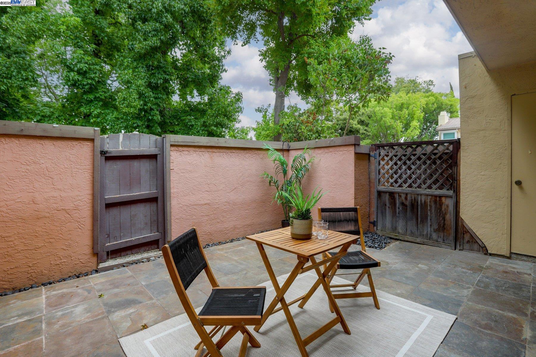 Detail Gallery Image 35 of 38 For 4428 Del Valle Pkwy, Pleasanton,  CA 94566 - 3 Beds | 2/1 Baths