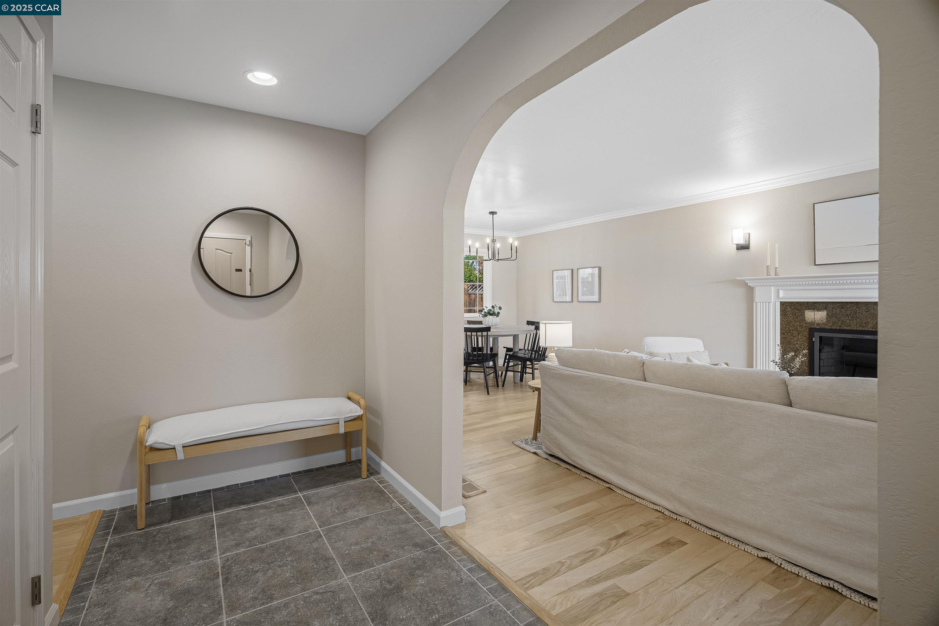Detail Gallery Image 2 of 33 For 1730 Getoun Ct, Concord,  CA 94518 - 4 Beds | 2/1 Baths