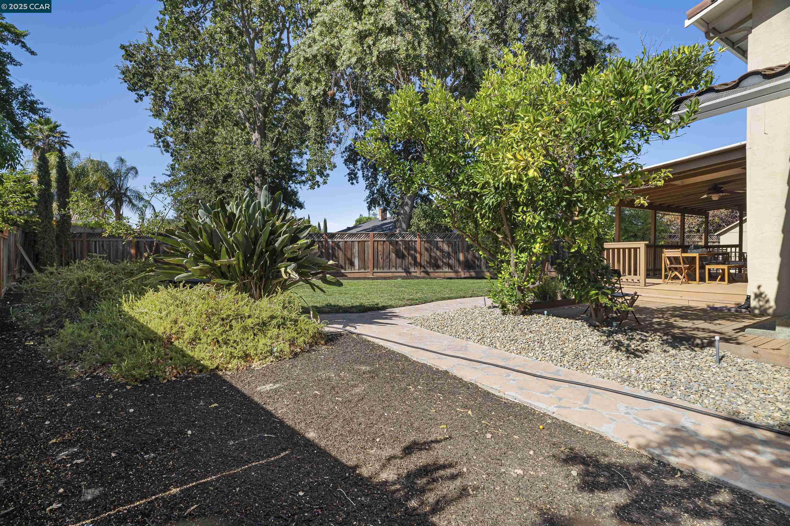 Detail Gallery Image 27 of 33 For 1730 Getoun Ct, Concord,  CA 94518 - 4 Beds | 2/1 Baths