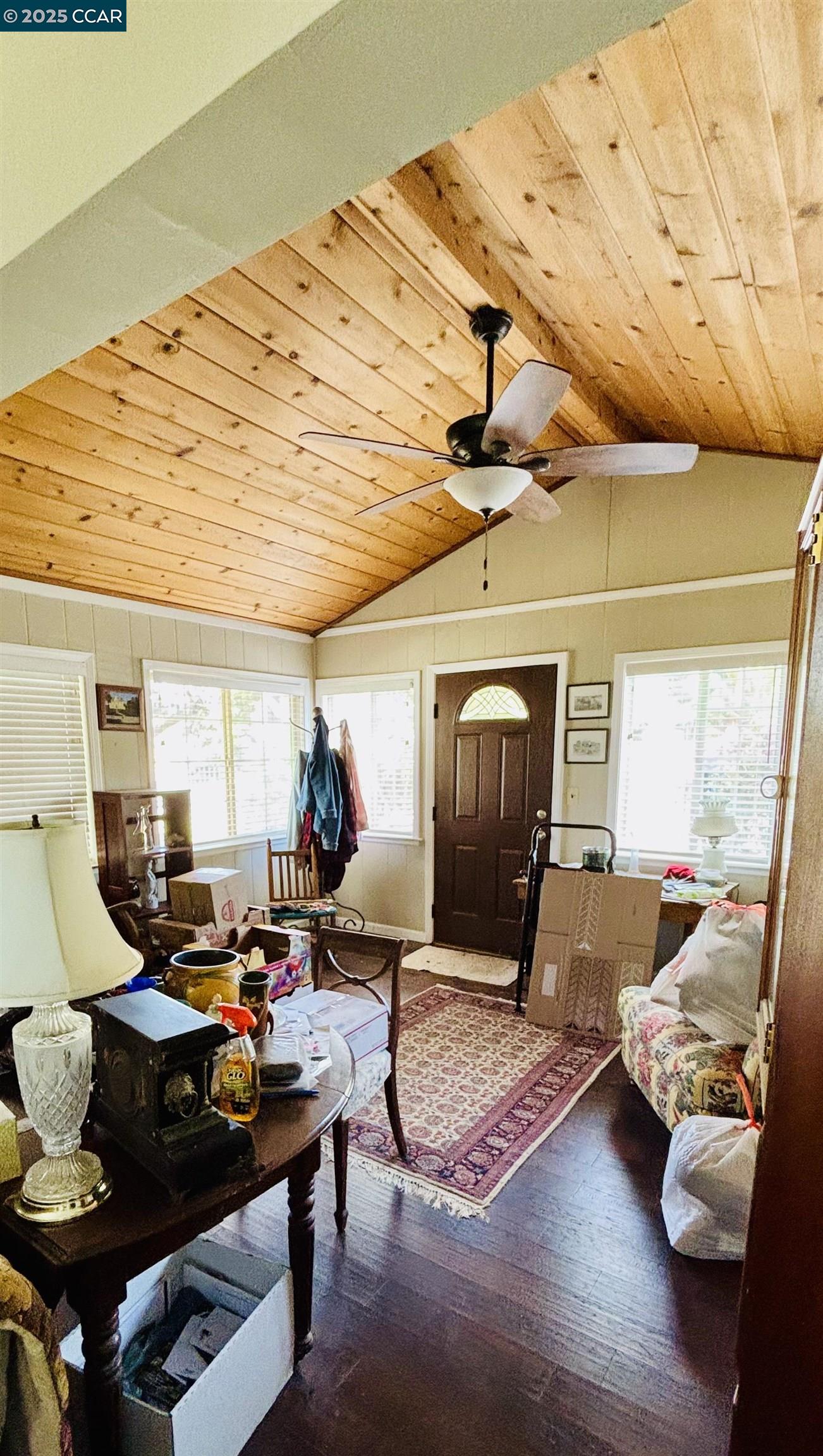 Detail Gallery Image 8 of 10 For 241 Wellington Ave, Concord,  CA 94520 - 1 Beds | 1 Baths