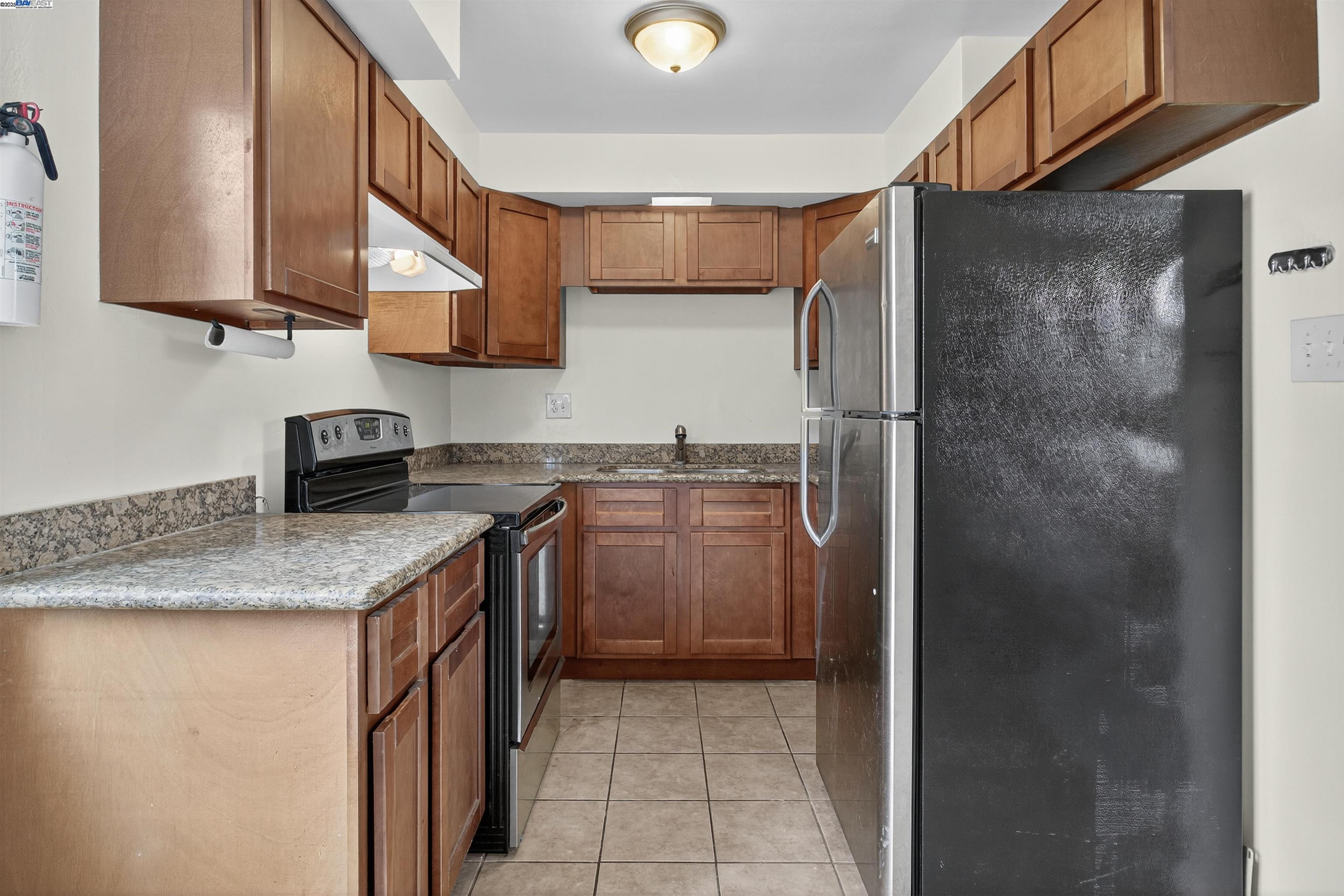 Detail Gallery Image 22 of 46 For 273 Macarthur Blvd, Oakland,  CA 95610 - – Beds | – Baths