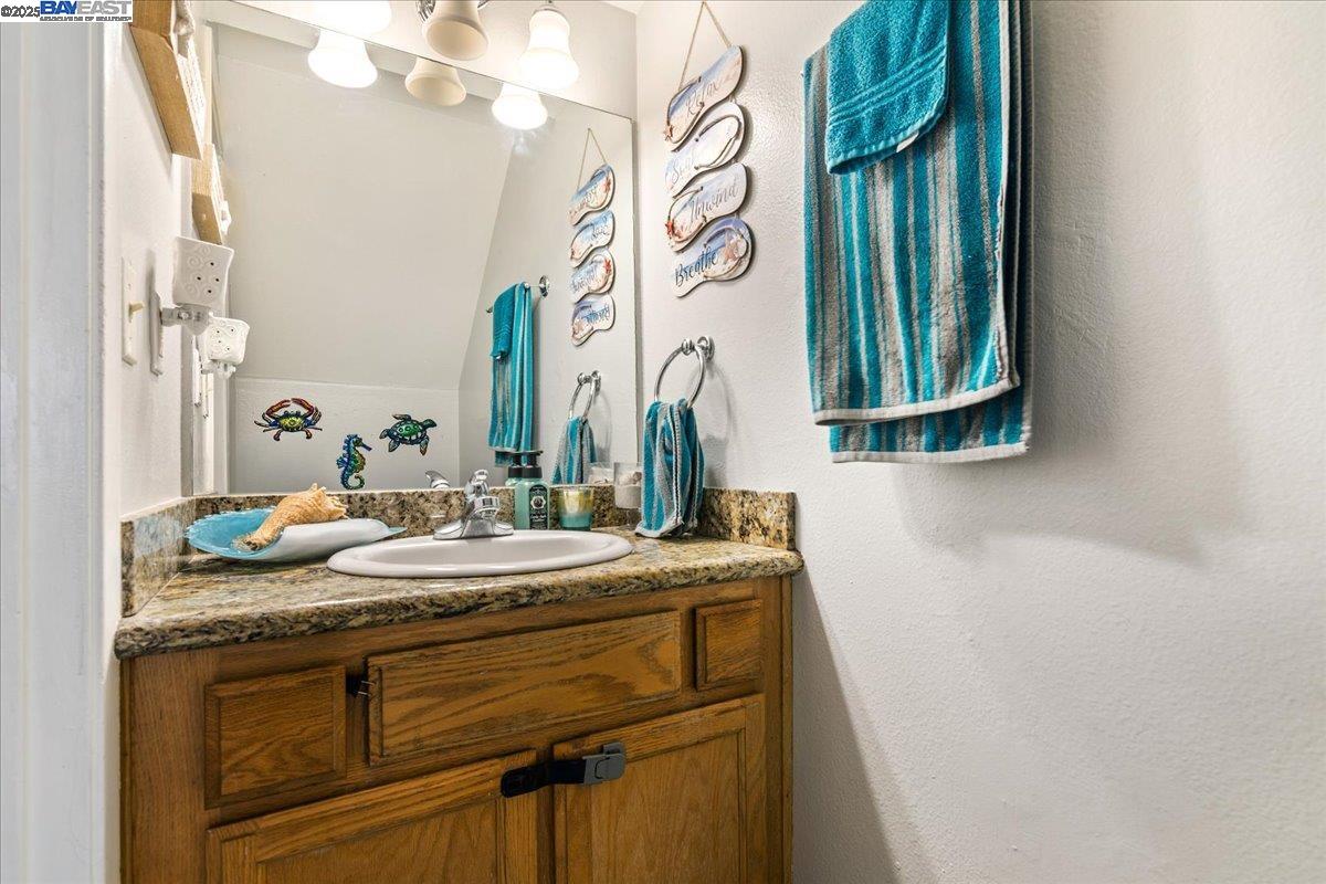 Detail Gallery Image 22 of 25 For 1354 Callen St a,  Vacaville,  CA 95688 - 3 Beds | 1/1 Baths