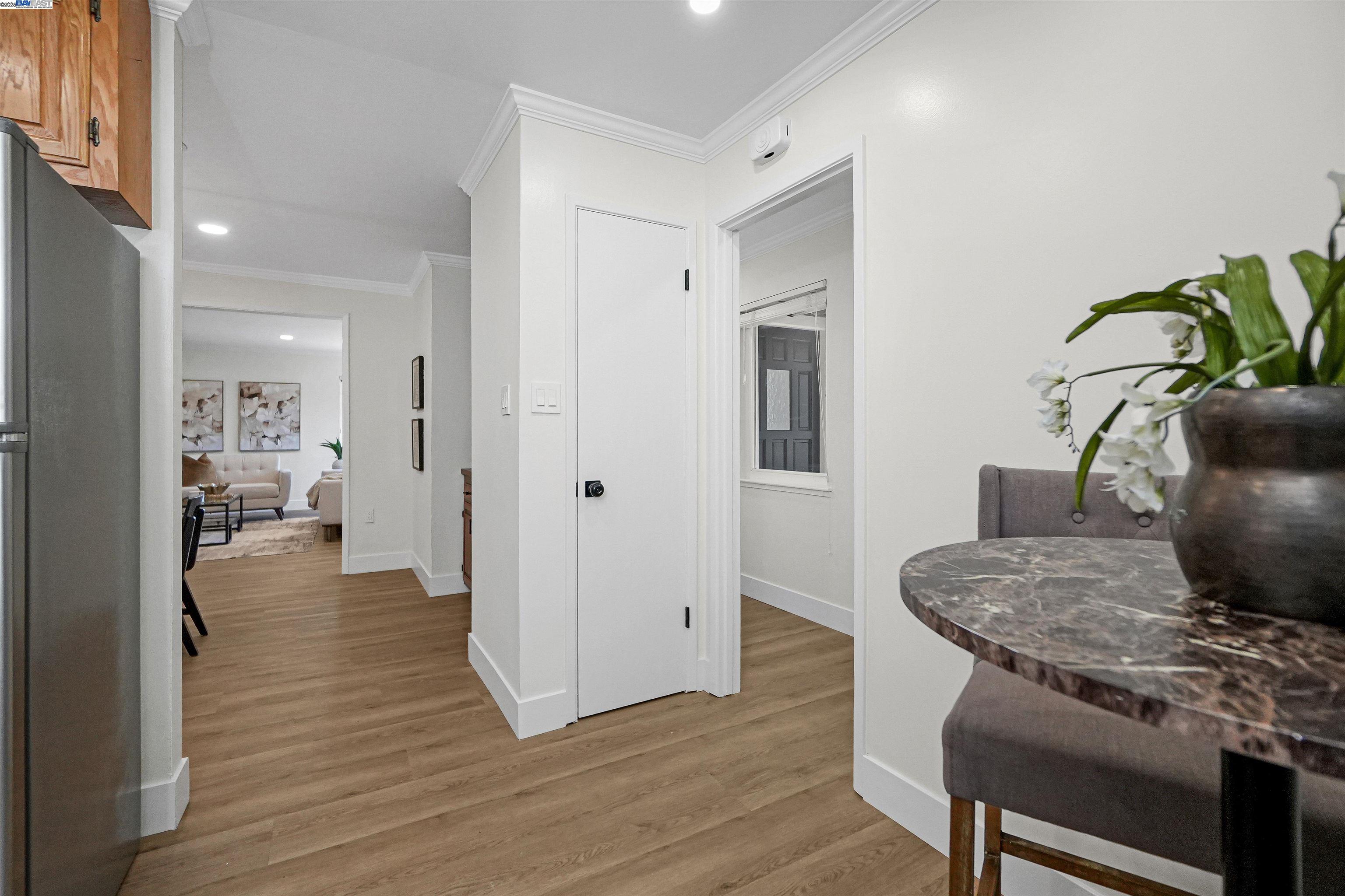 Detail Gallery Image 11 of 59 For 5320 Nash Way, Castro Valley,  CA 94546 - 3 Beds | 2 Baths