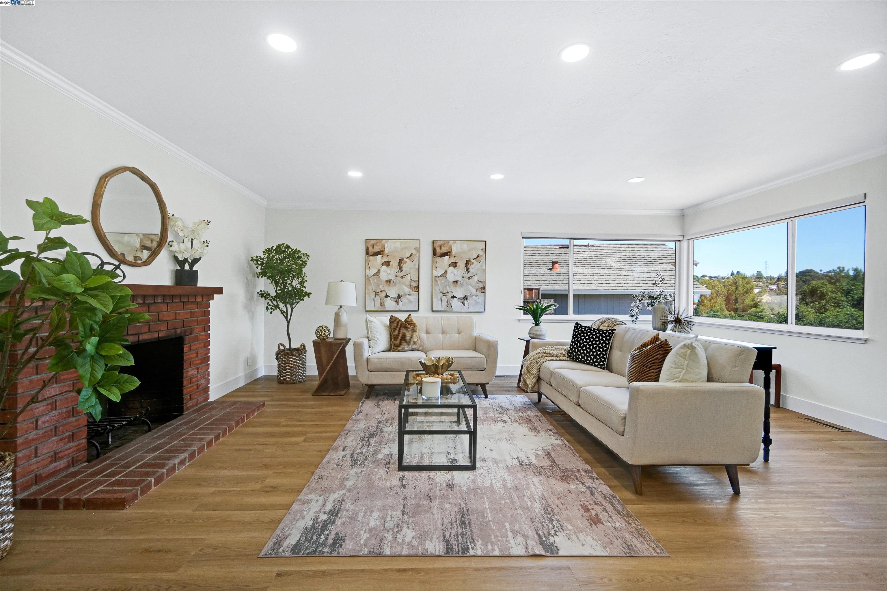 Detail Gallery Image 3 of 59 For 5320 Nash Way, Castro Valley,  CA 94546 - 3 Beds | 2 Baths
