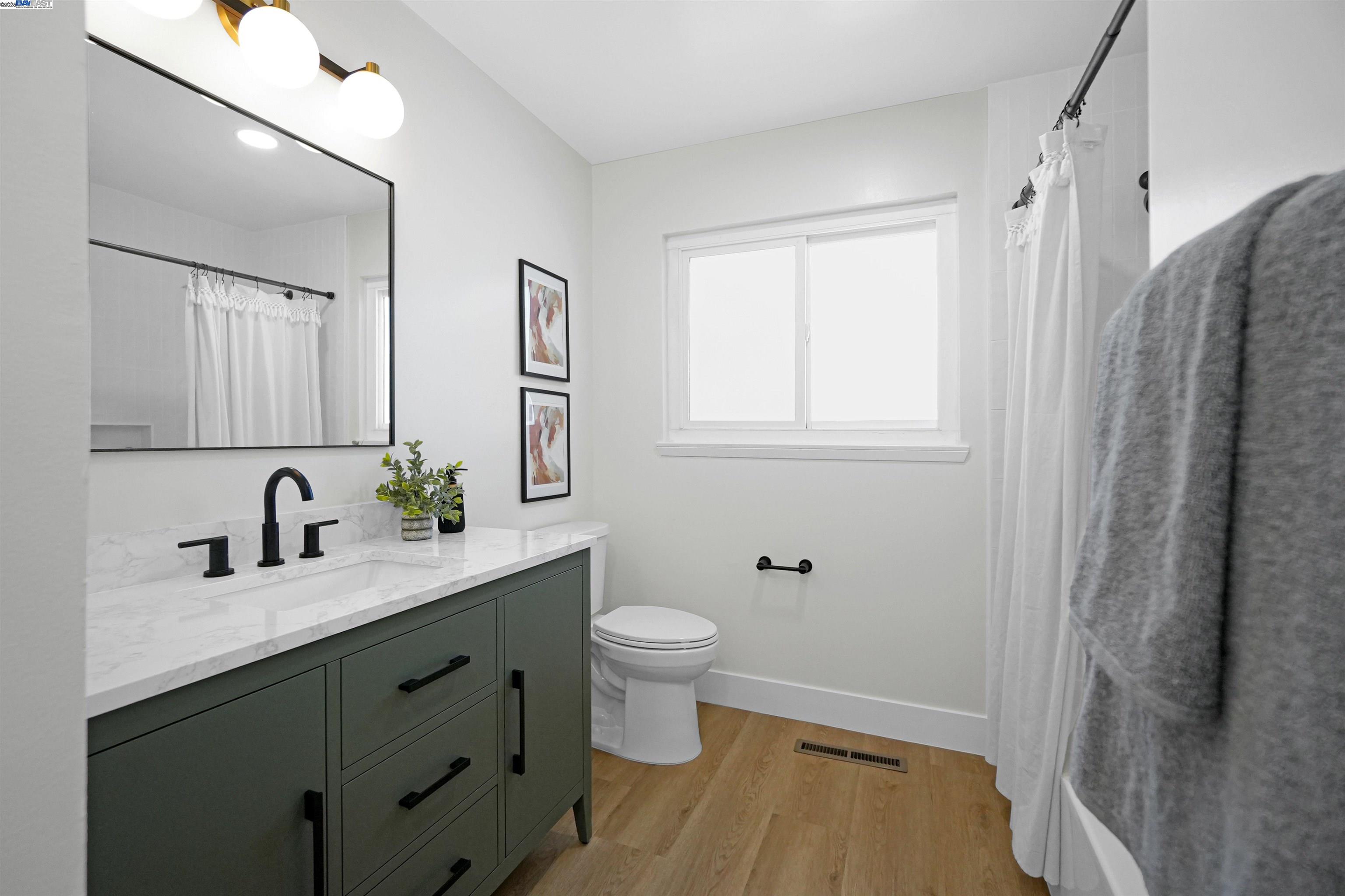 Detail Gallery Image 25 of 59 For 5320 Nash Way, Castro Valley,  CA 94546 - 3 Beds | 2 Baths