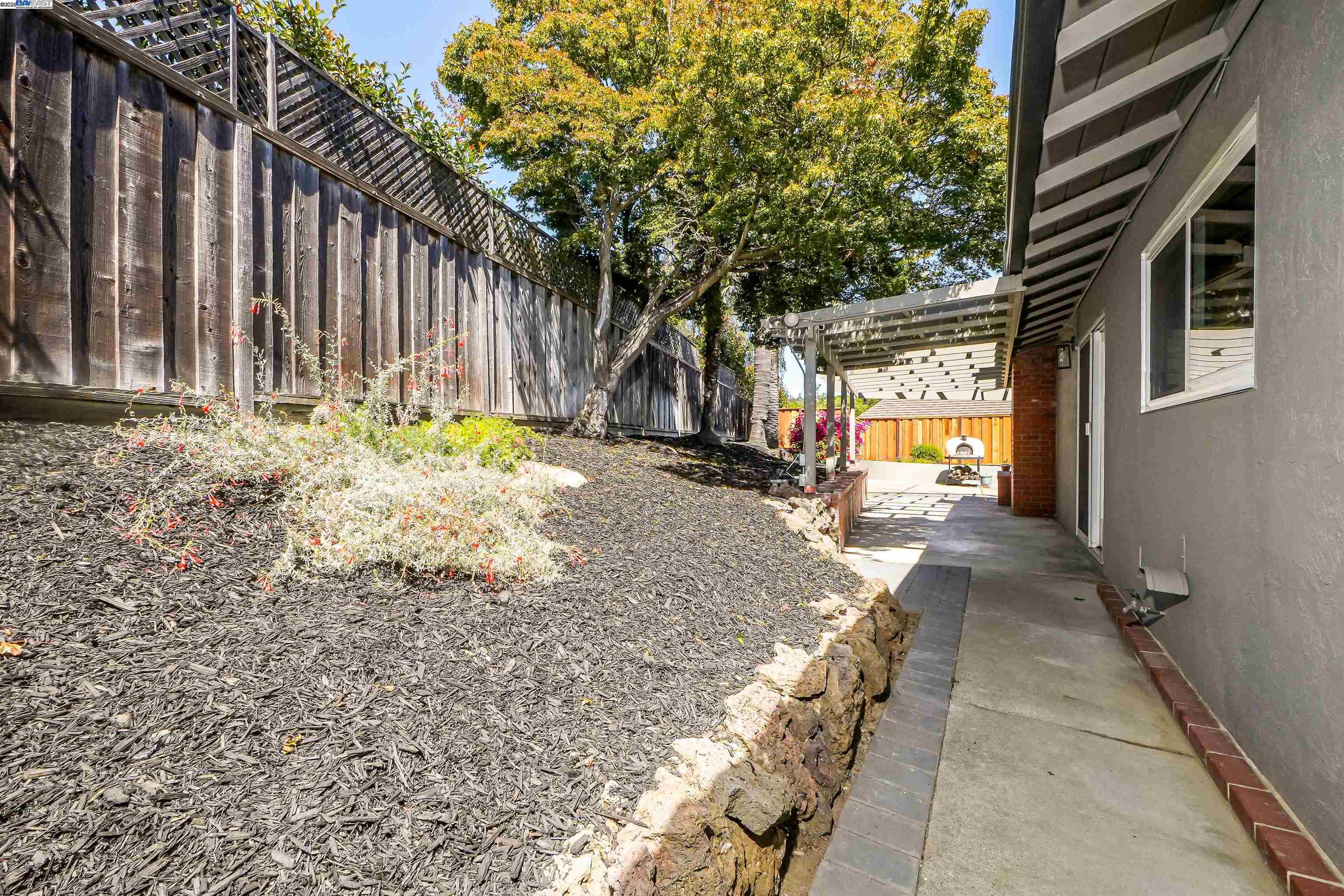 Detail Gallery Image 31 of 59 For 5320 Nash Way, Castro Valley,  CA 94546 - 3 Beds | 2 Baths