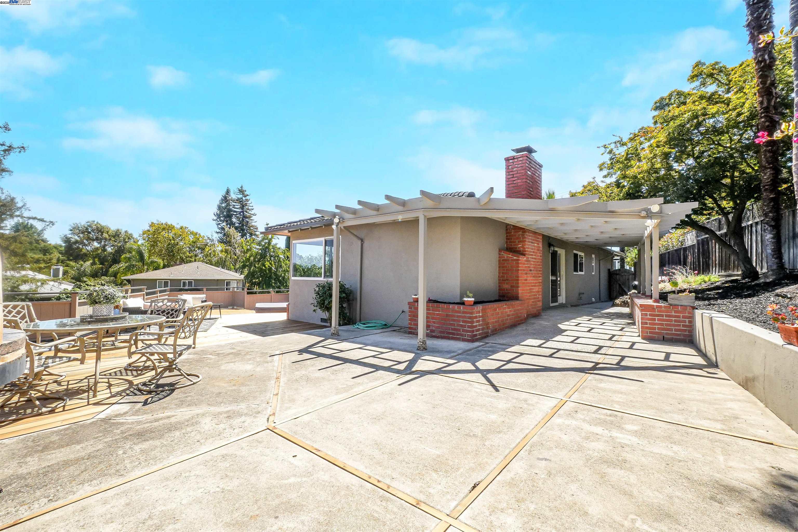 Detail Gallery Image 36 of 59 For 5320 Nash Way, Castro Valley,  CA 94546 - 3 Beds | 2 Baths