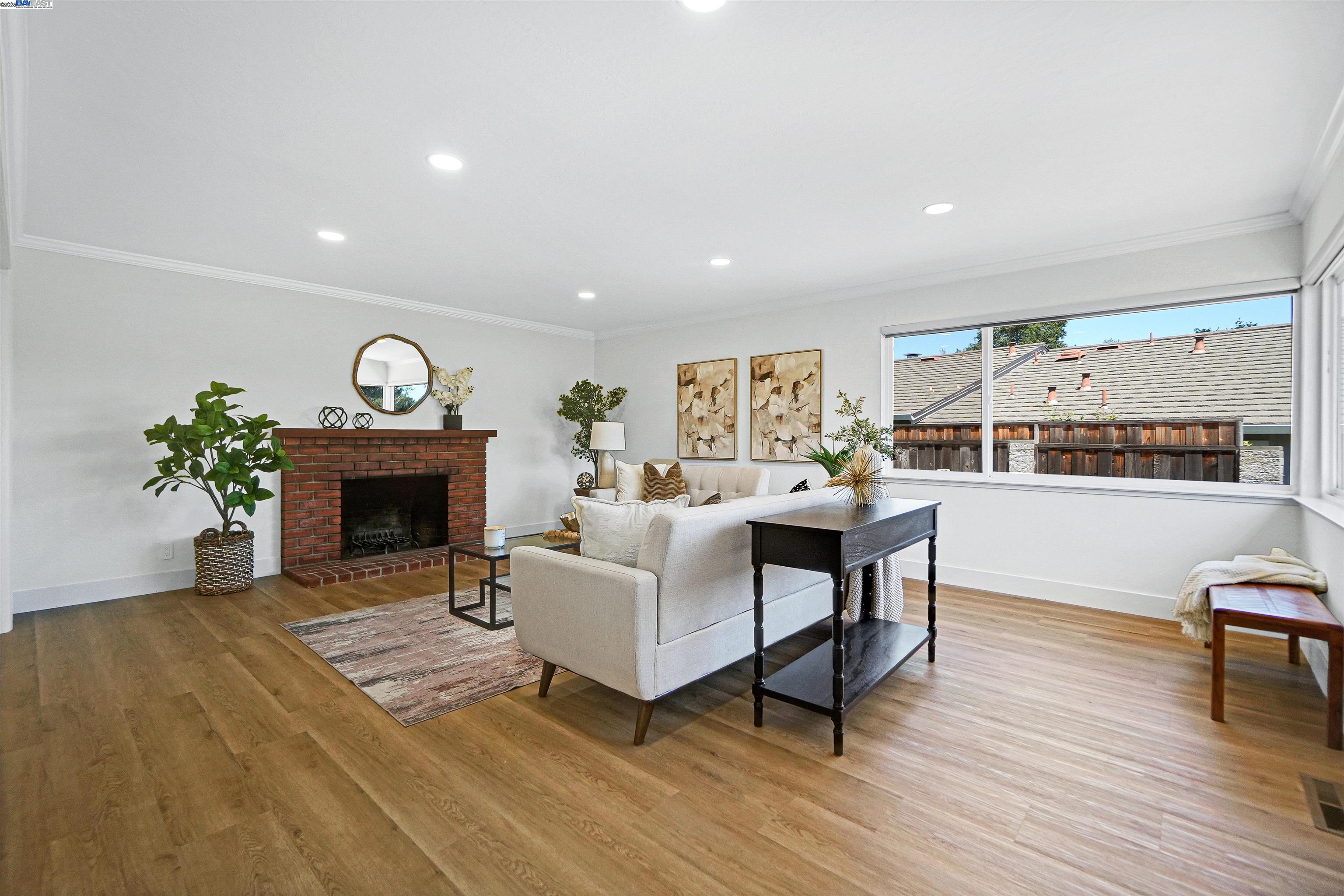 Detail Gallery Image 5 of 59 For 5320 Nash Way, Castro Valley,  CA 94546 - 3 Beds | 2 Baths