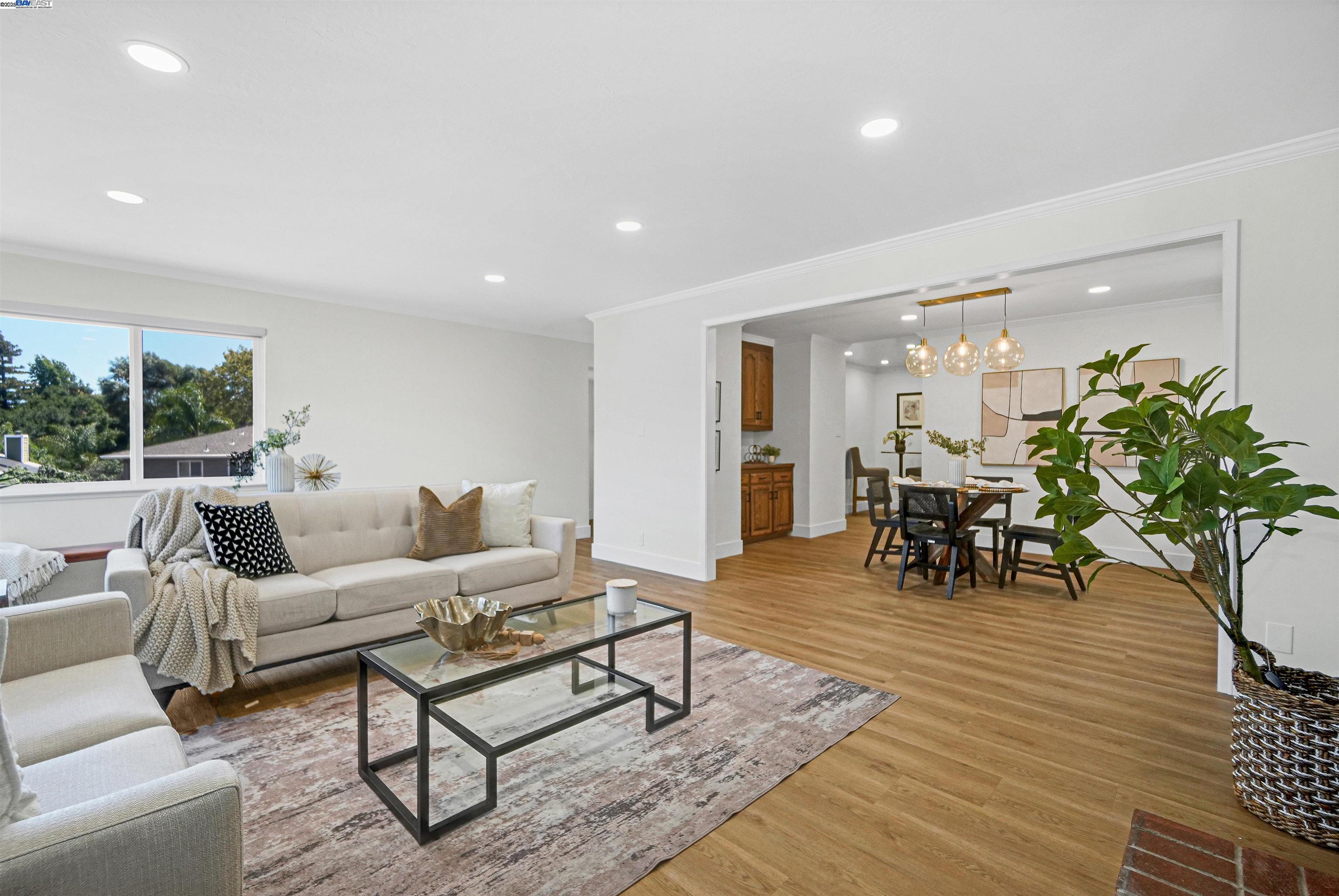 Detail Gallery Image 7 of 59 For 5320 Nash Way, Castro Valley,  CA 94546 - 3 Beds | 2 Baths