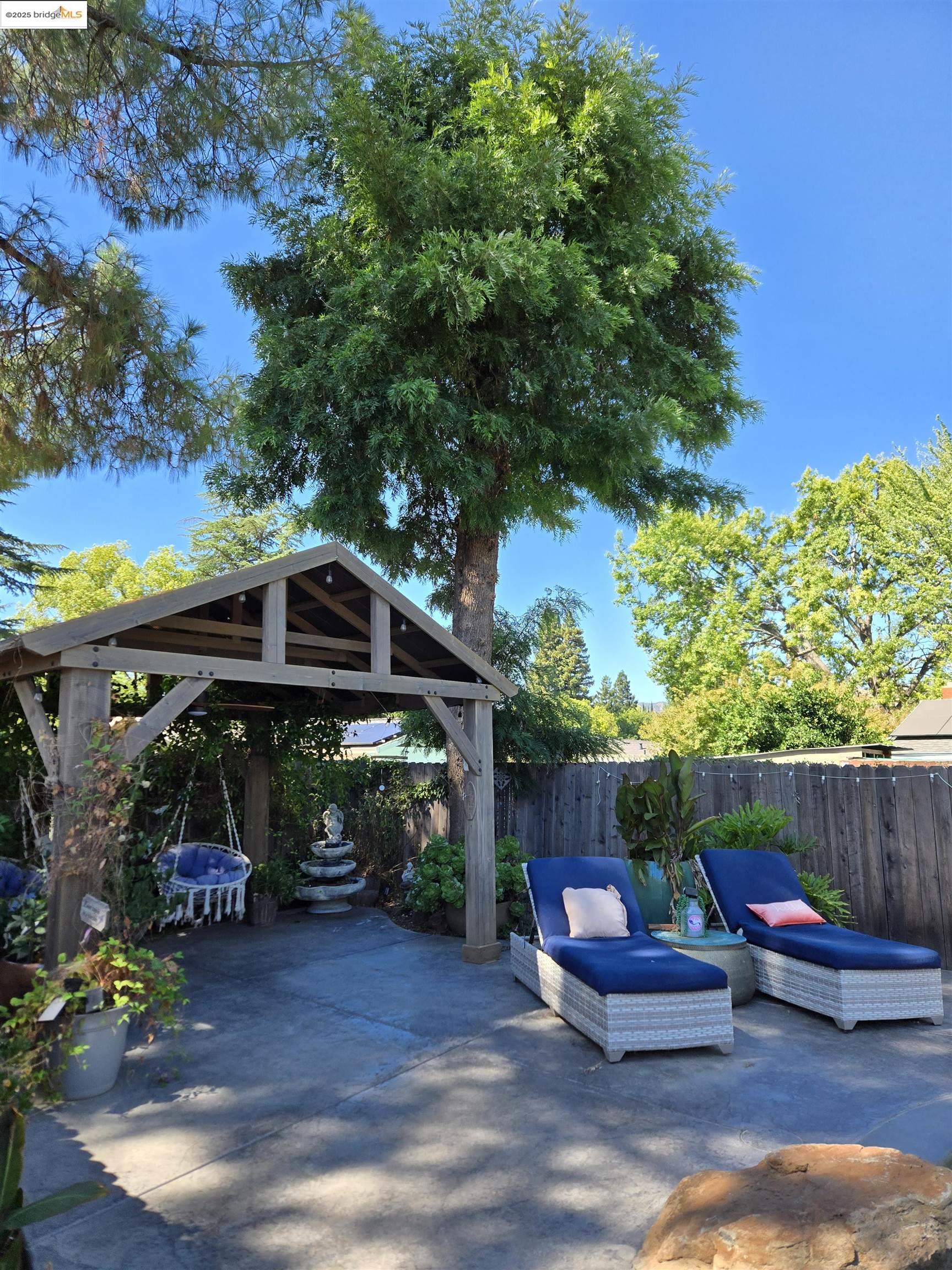 Detail Gallery Image 11 of 33 For 512 Corte Alta, Vacaville,  CA 95688 - 4 Beds | 2 Baths